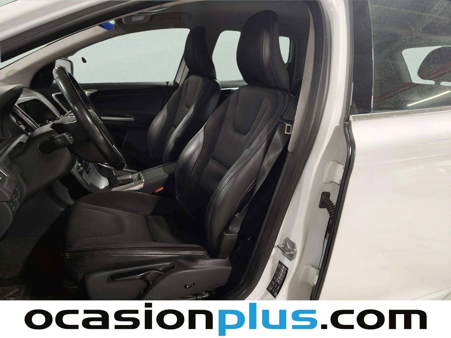 Foto asientos traseros Volvo XC60 Volvo XC60 D4 Momentum Auto (190 CV)