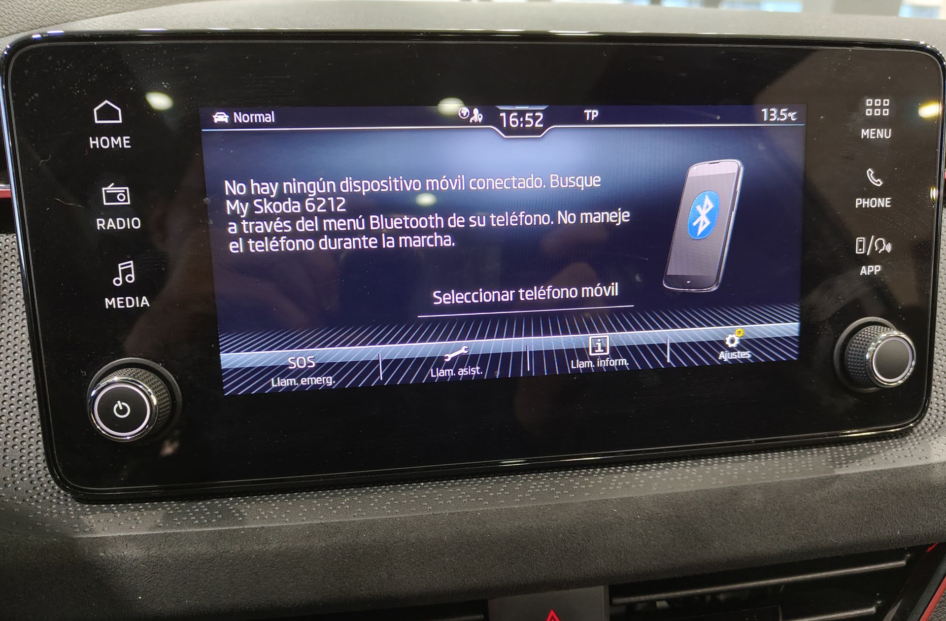 Škoda Kamiq 1.0 TSI Design DSG - foto 31
