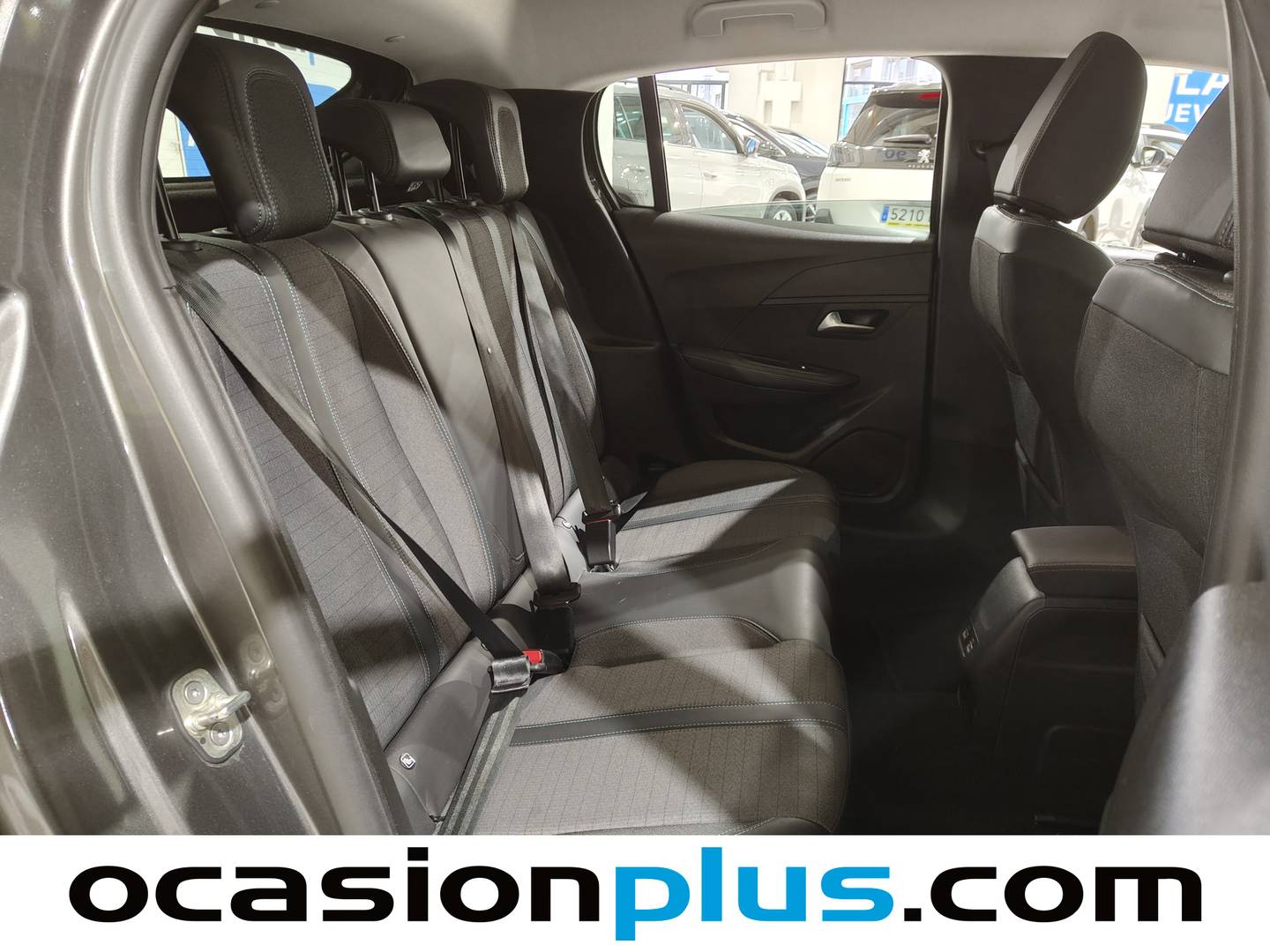 Foto Peugeot 208 Peugeot 208 PureTech 100 Allure Pack EAT8 (100 CV)