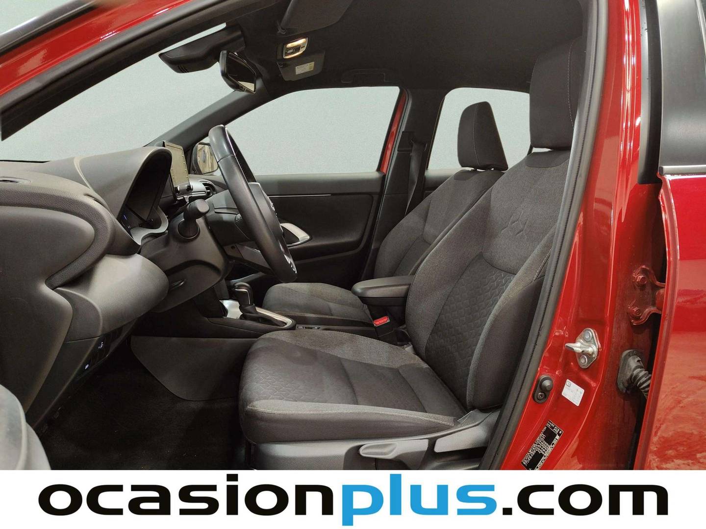 Foto asientos delanteros Toyota Yaris Cross Toyota Yaris Cross 120H Active Tech (116 CV)
