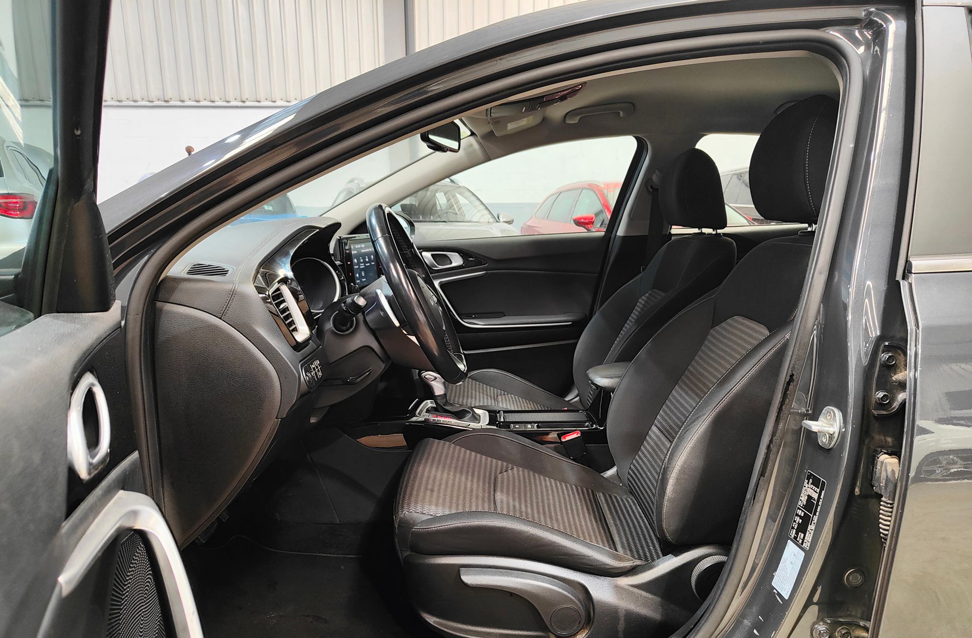 Kia XCeed 1.6 GDi PHEV eDrive - foto 11