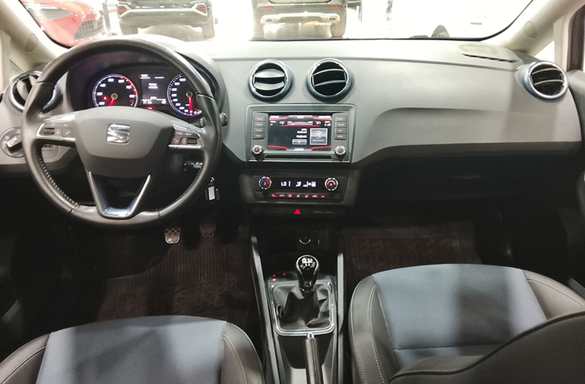 SEAT Ibiza 1.2 TSI Style Connect - foto 7