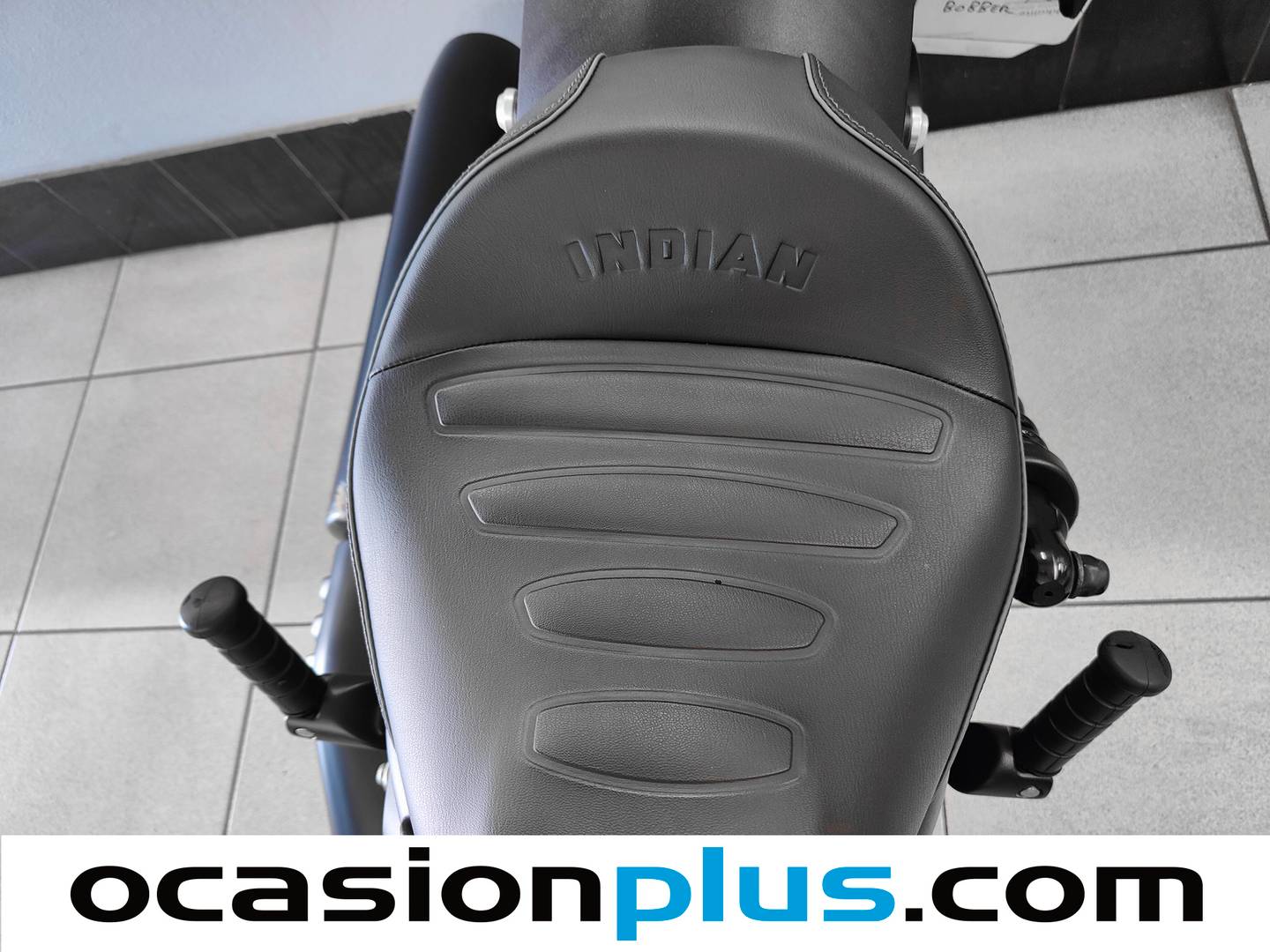 Foto Indian Scout Sixty Bobber Indian Scout Sixty Bobber Sixty Boober (45 CV)