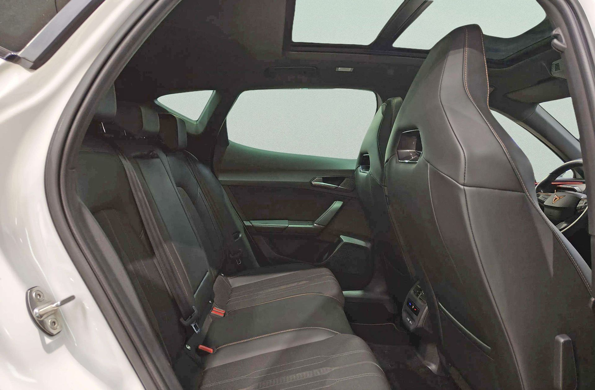 Cupra Formentor 2.0 TSI VZ DSG - foto 23