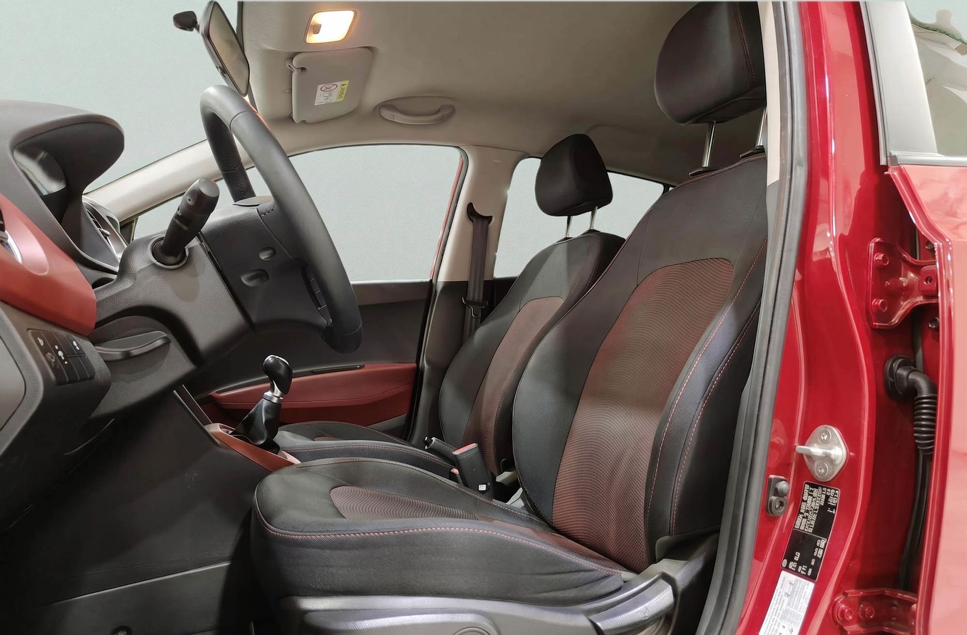 Hyundai i10 1.2 Tecno Edition - foto 9