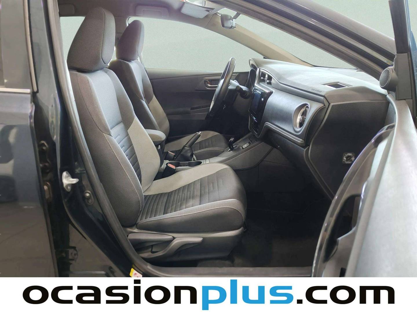 Toyota Auris Toyota Auris 140H Touring Sports Active (136 CV) híbrido