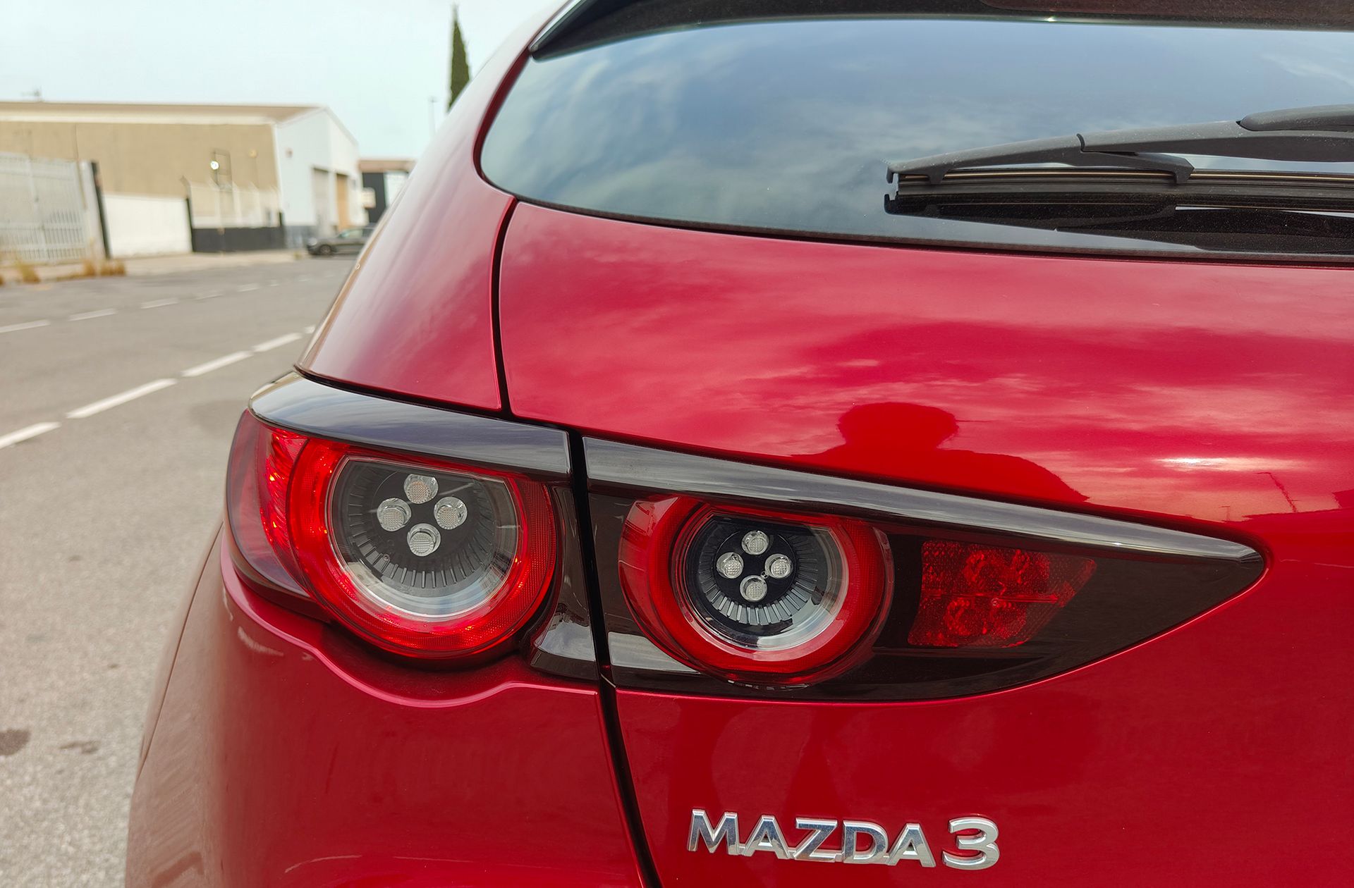 Mazda Mazda3 2.0 e-Skyactiv-G Evolution - foto 17