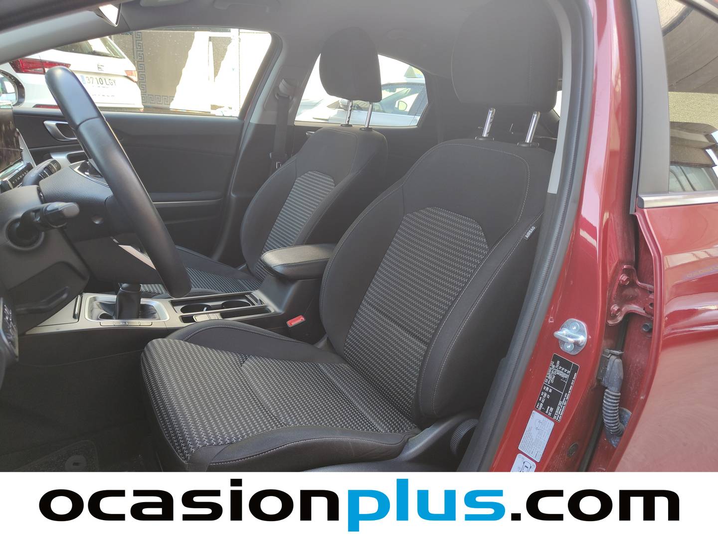 Foto asientos delanteros KIA XCeed KIA XCeed 1.0 T-GDi Drive (100 CV)