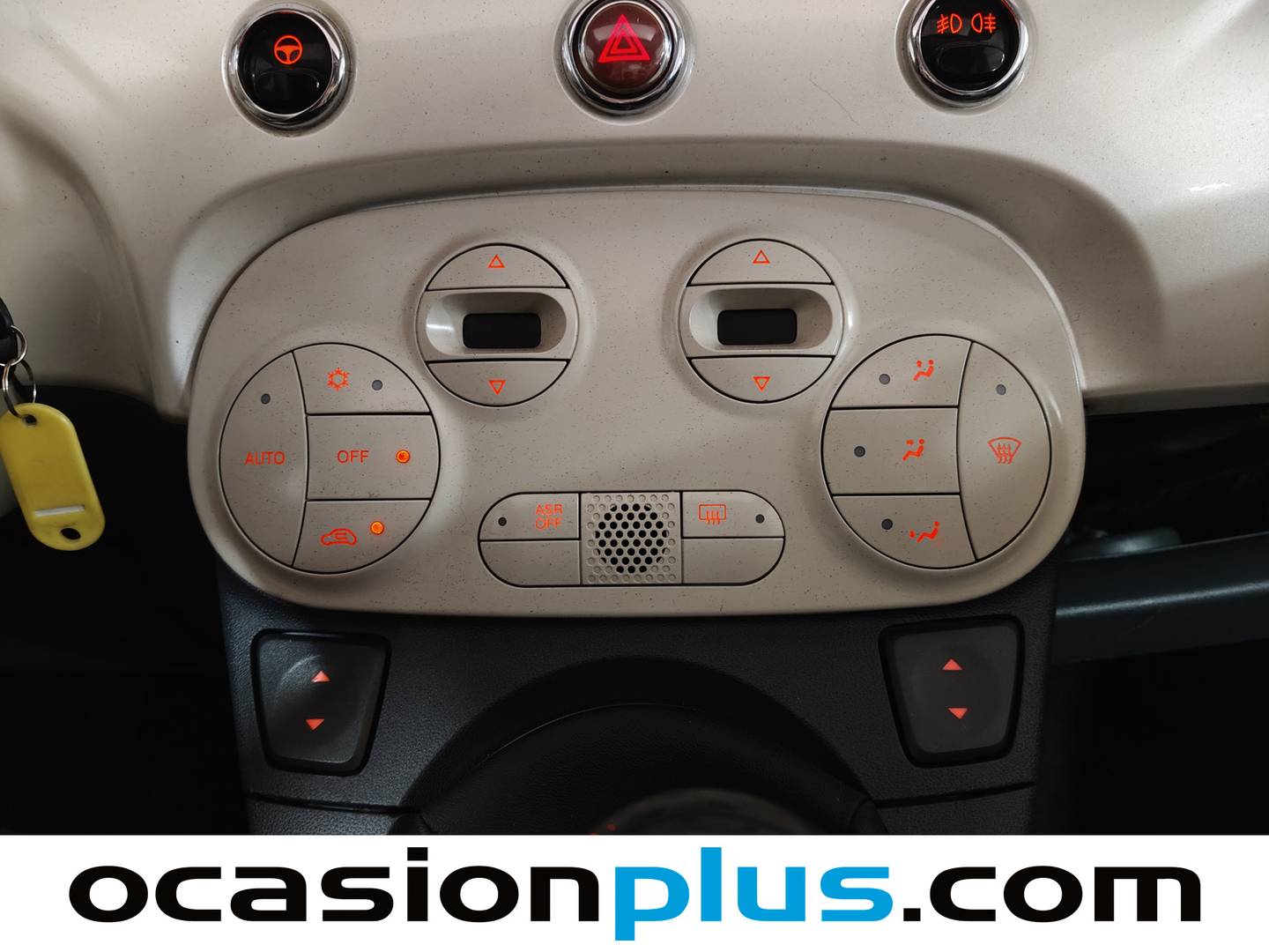 Extras del Fiat 500 Fiat 500 1.3 16v MultiJet Lounge (75 CV)