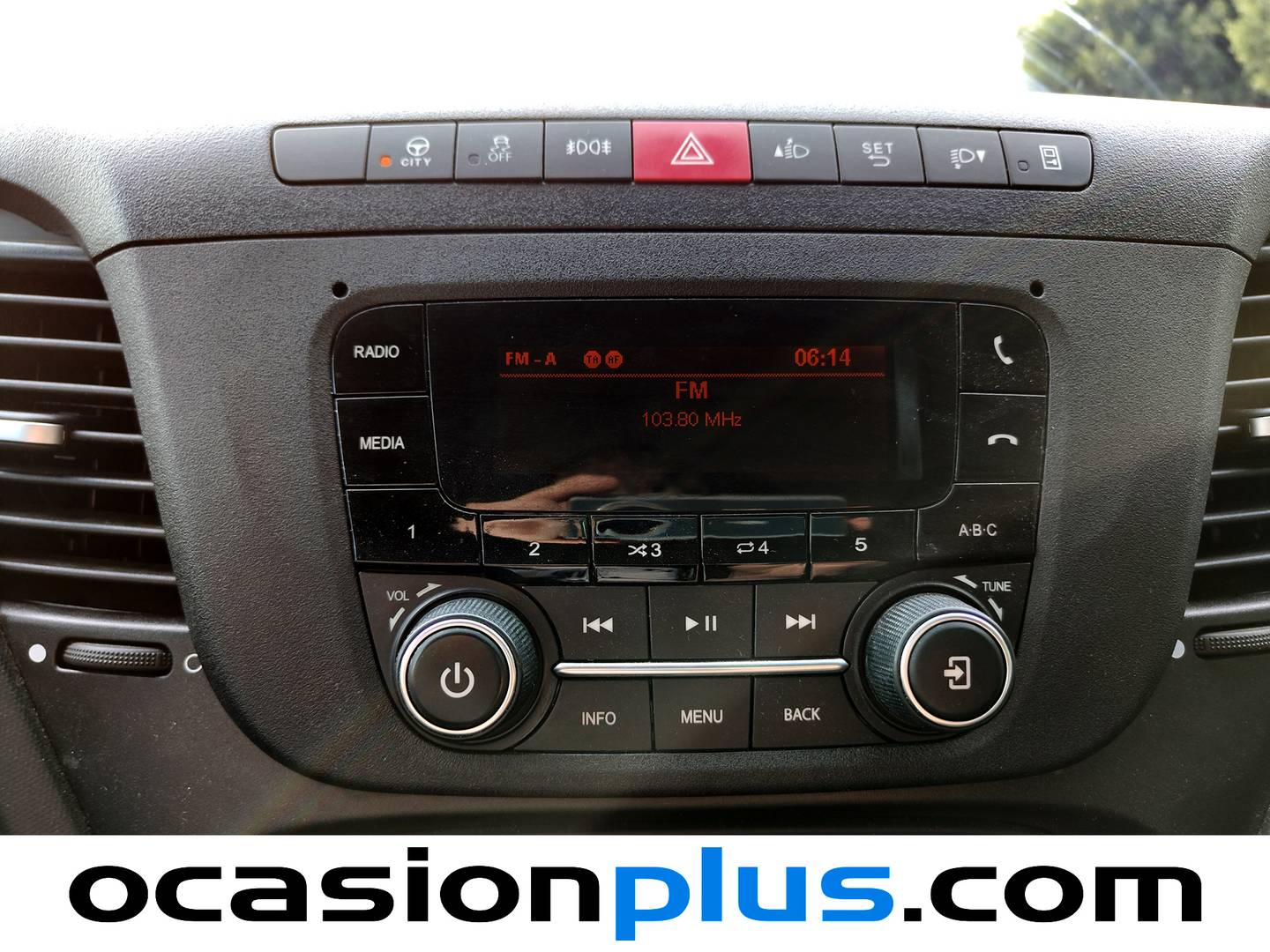 Foto Iveco Daily Iveco Daily Furgon 35S 16 H 4100/H2 (156 CV)