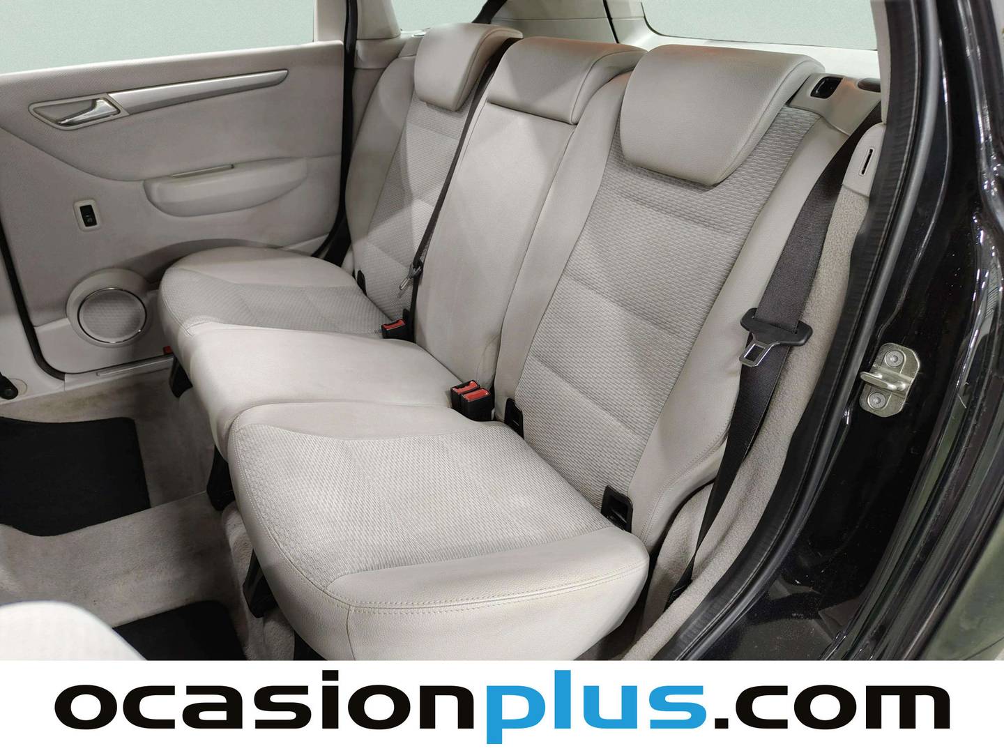 Foto asientos traseros Mercedes Clase B Mercedes Clase B 180 CDI (109 CV)