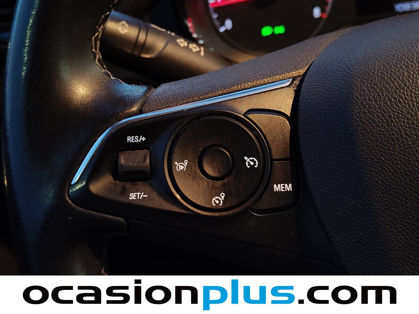 Opel Crossland X Opel Crossland X 1.2 S&S Design Line 120 Aniversario Auto (110 CV) de ocasión