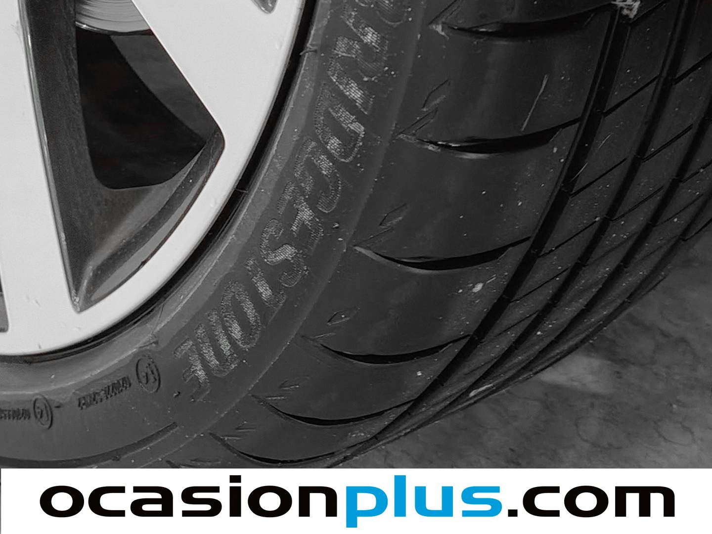 Foto Volkswagen Golf Volkswagen Golf Sport 2.0 TDI (150 CV) Pack R Line