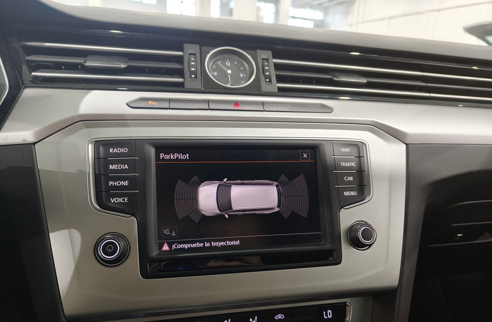 Volkswagen Passat Variant Advance 1.6 TDI BMT - foto 8