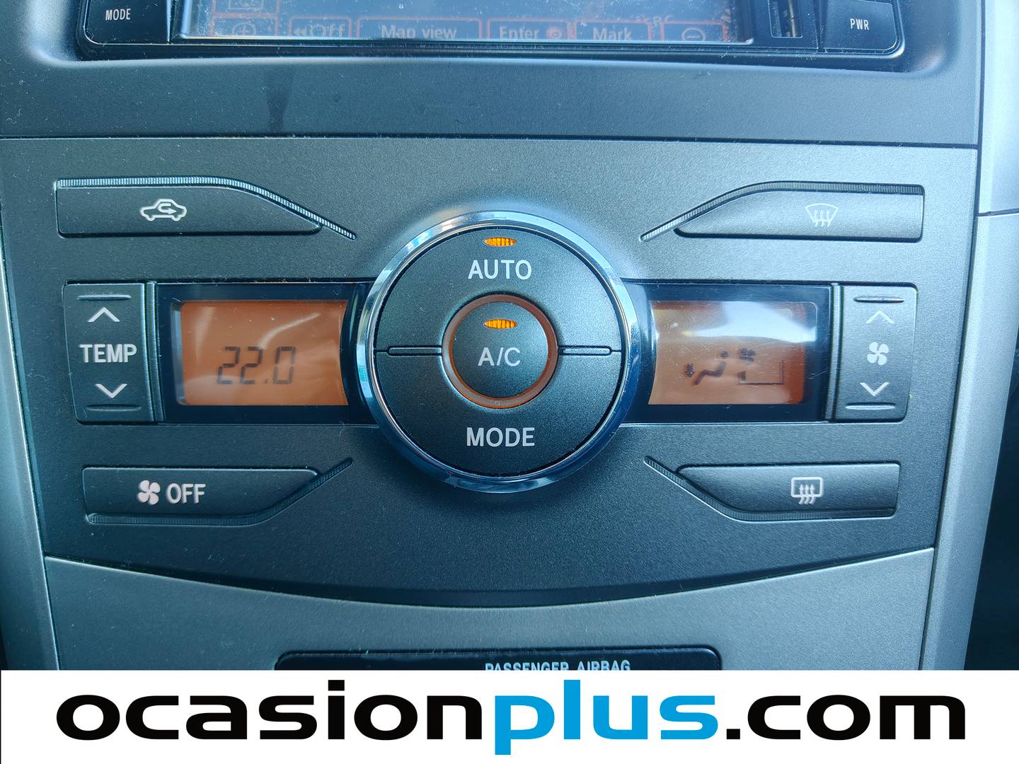 Toyota Corolla Sedán Toyota Corolla 1.6 VVT-I Sedan Sol (124 CV) de segunda mano