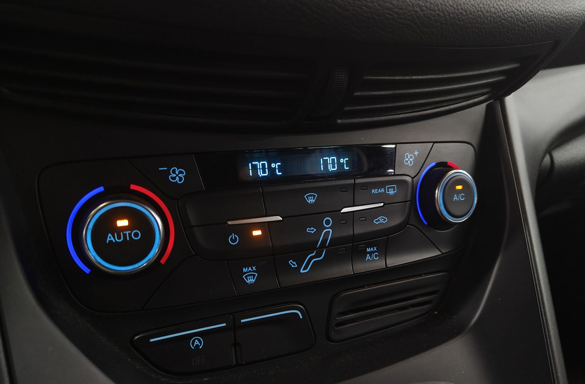 Ford C-Max 1.0 EcoBoost Trend+ - foto 25