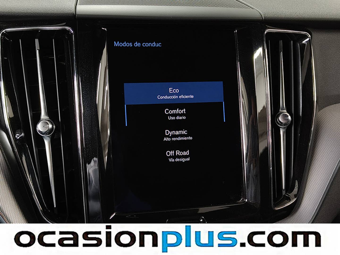 Foto Volvo XC60 Volvo XC60 B4 D R-Design Auto (197 CV)