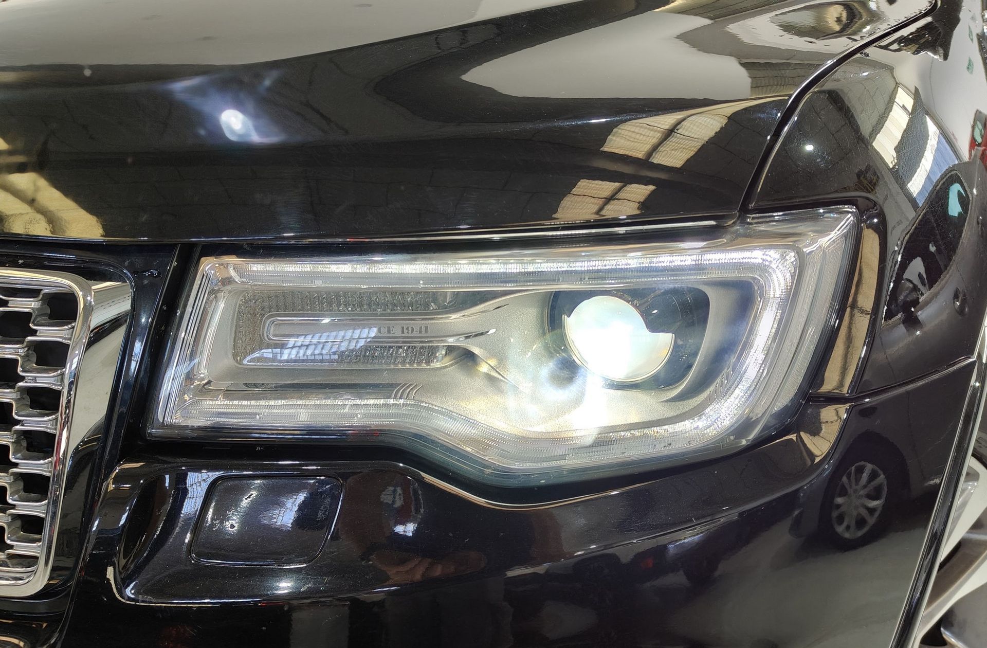 Jeep Grand Cherokee 3.0 CRD V6 Overland - foto 22
