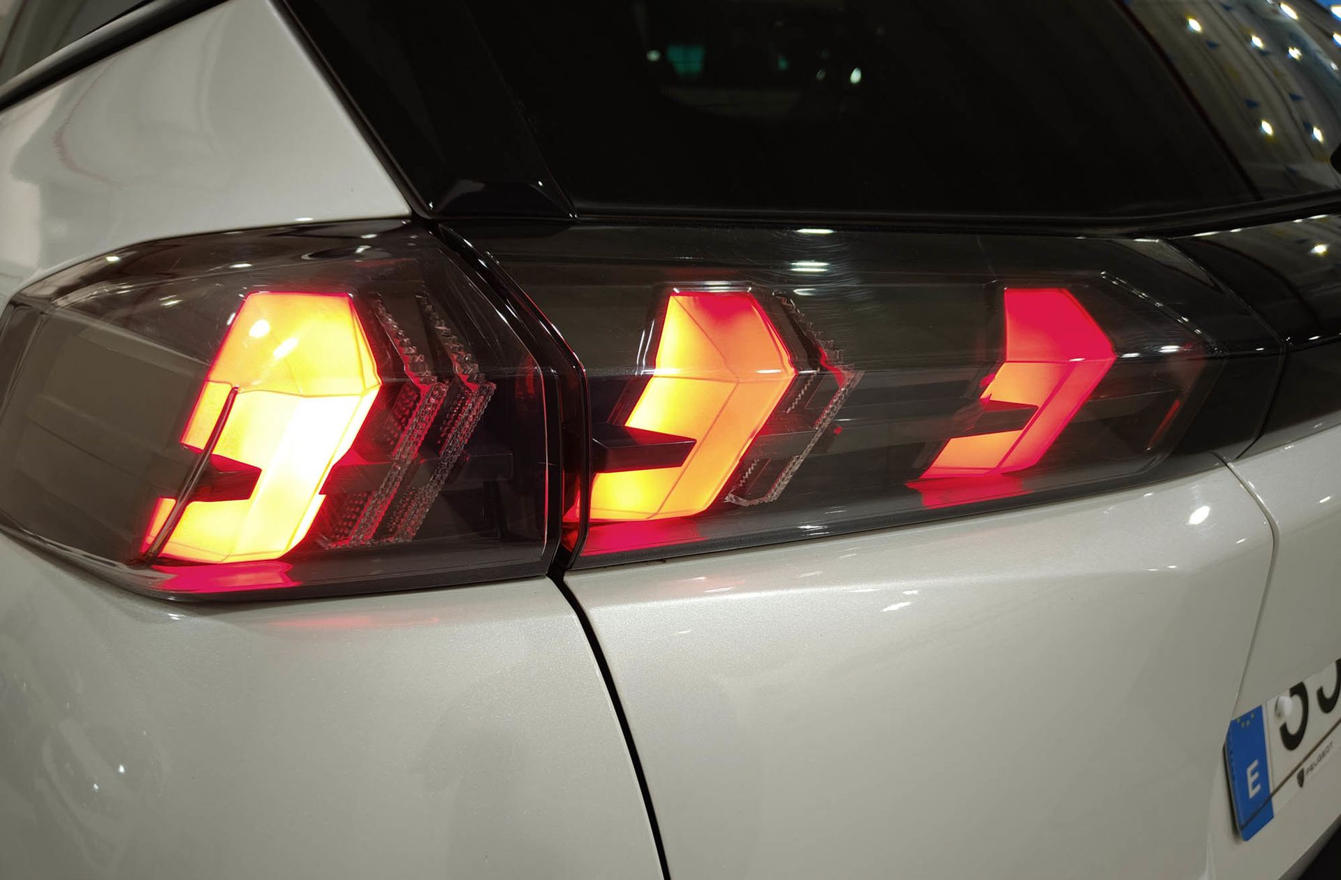 Peugeot 2008 PureTech 100 Allure Pack - foto 15