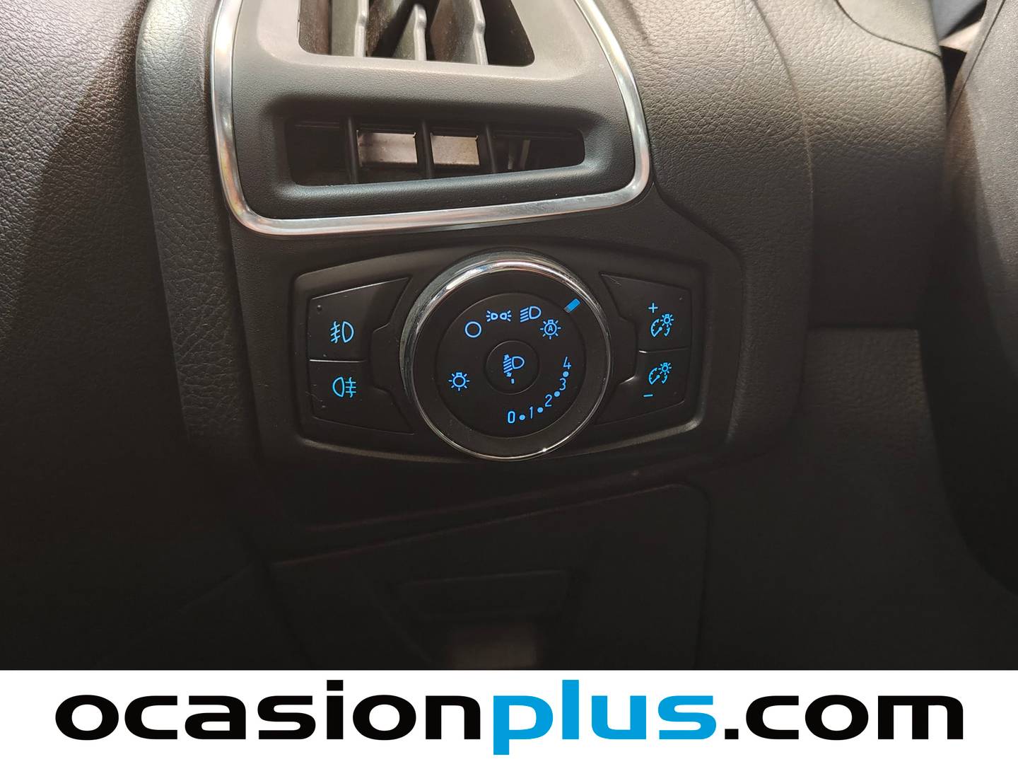 Extras y acabados del Ford Focus Ford Focus 1.0 Ecoboost Auto-Start-Stop Trend (100 CV)