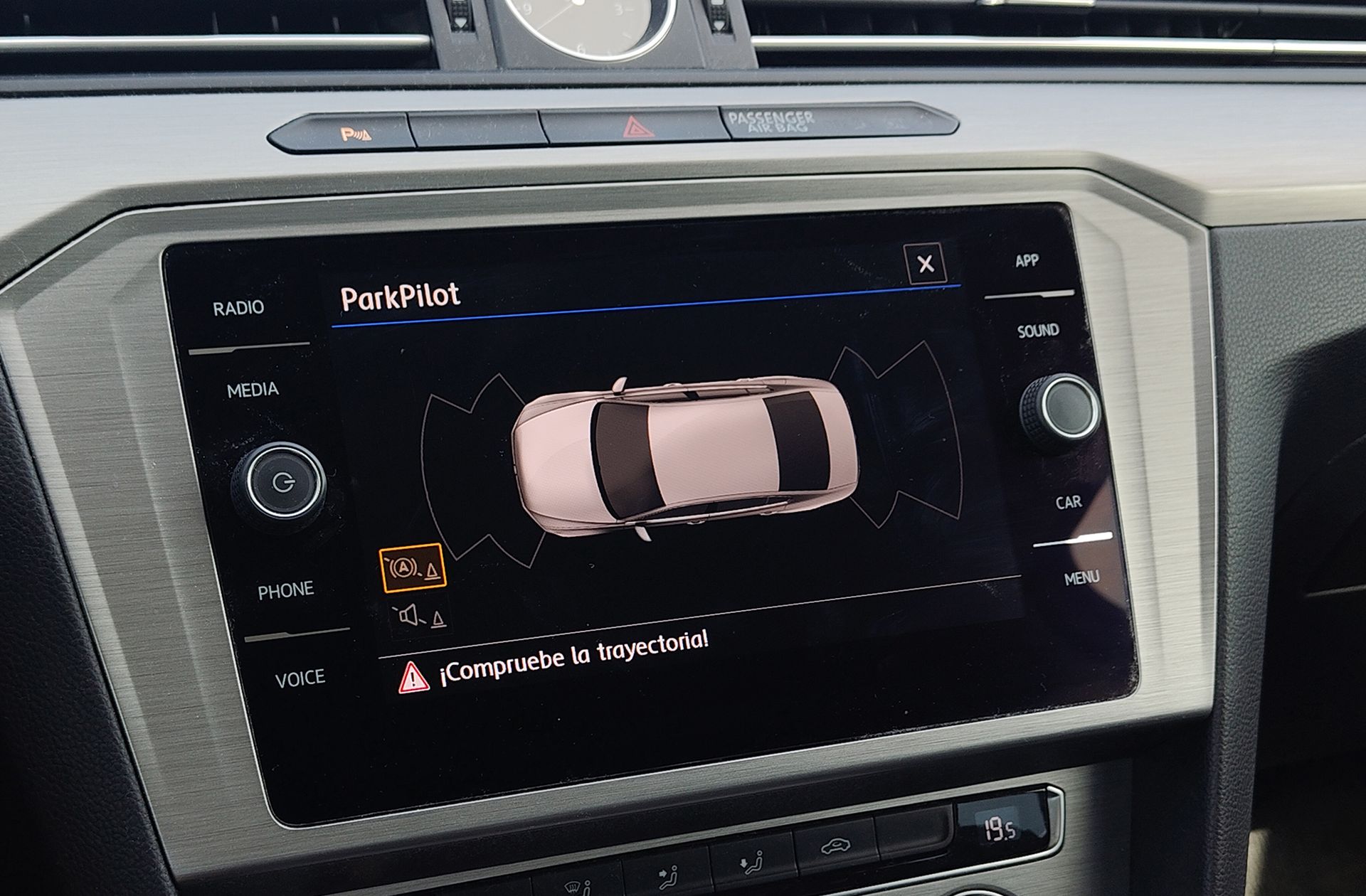 Volkswagen Passat Edition 2.0 TDI - foto 7