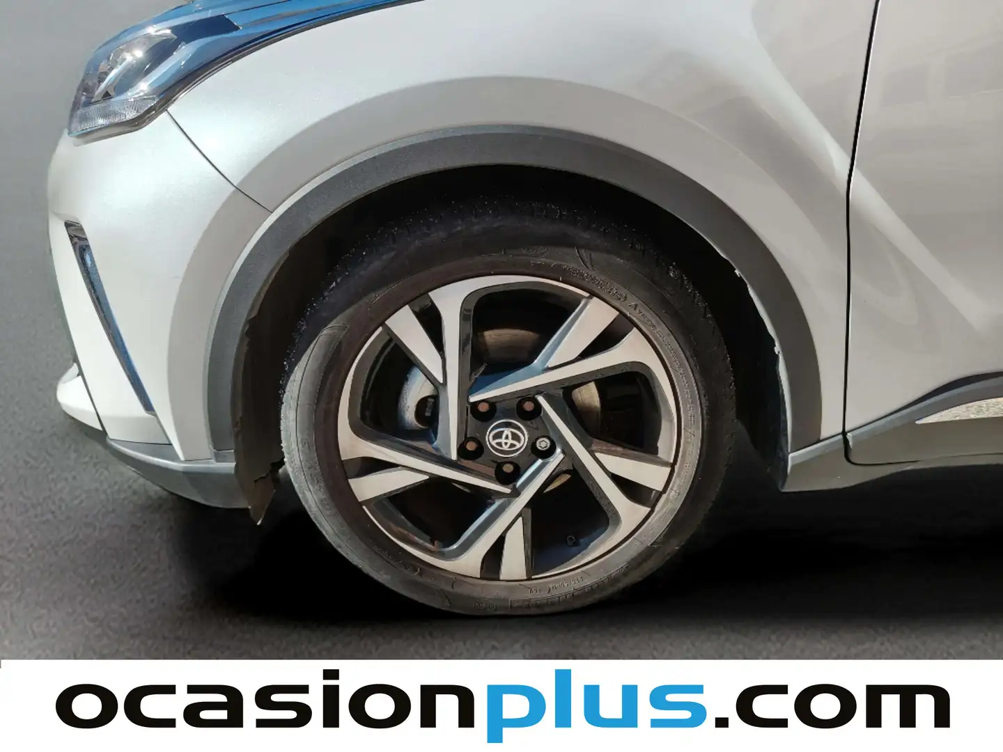 Foto Toyota C-HR Toyota C-HR 1.8 125H Advance (122 CV)