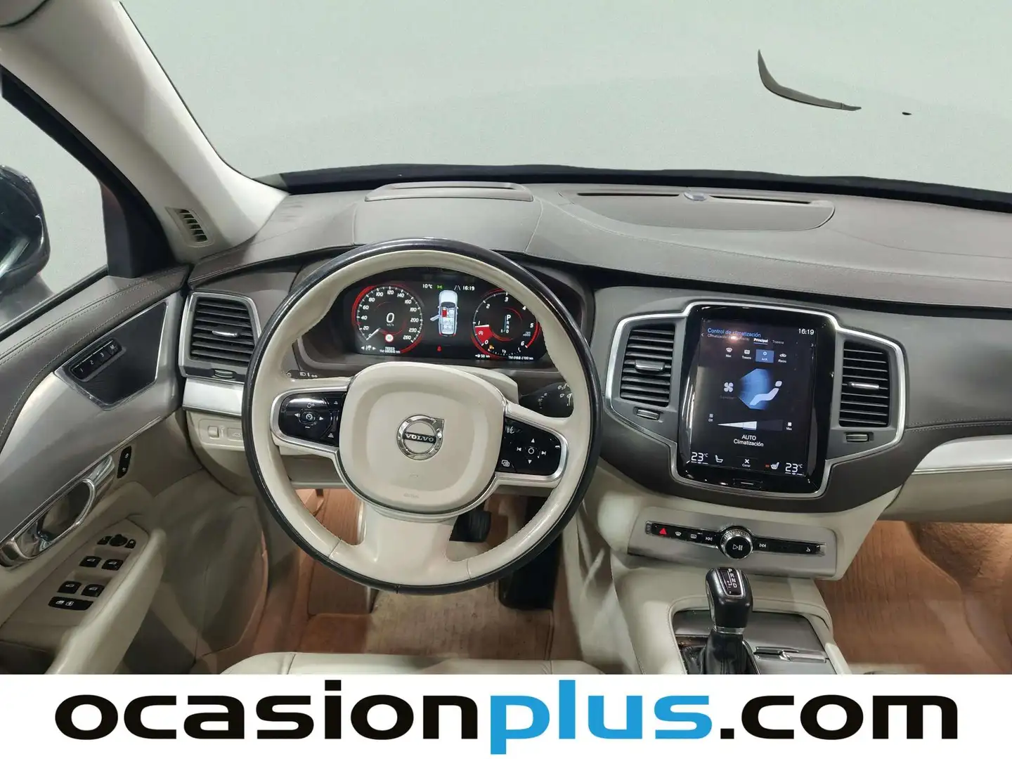 Foto Volvo XC90 Volvo XC90 D5 Momentum AWD Auto (225 CV) 7 Plazas