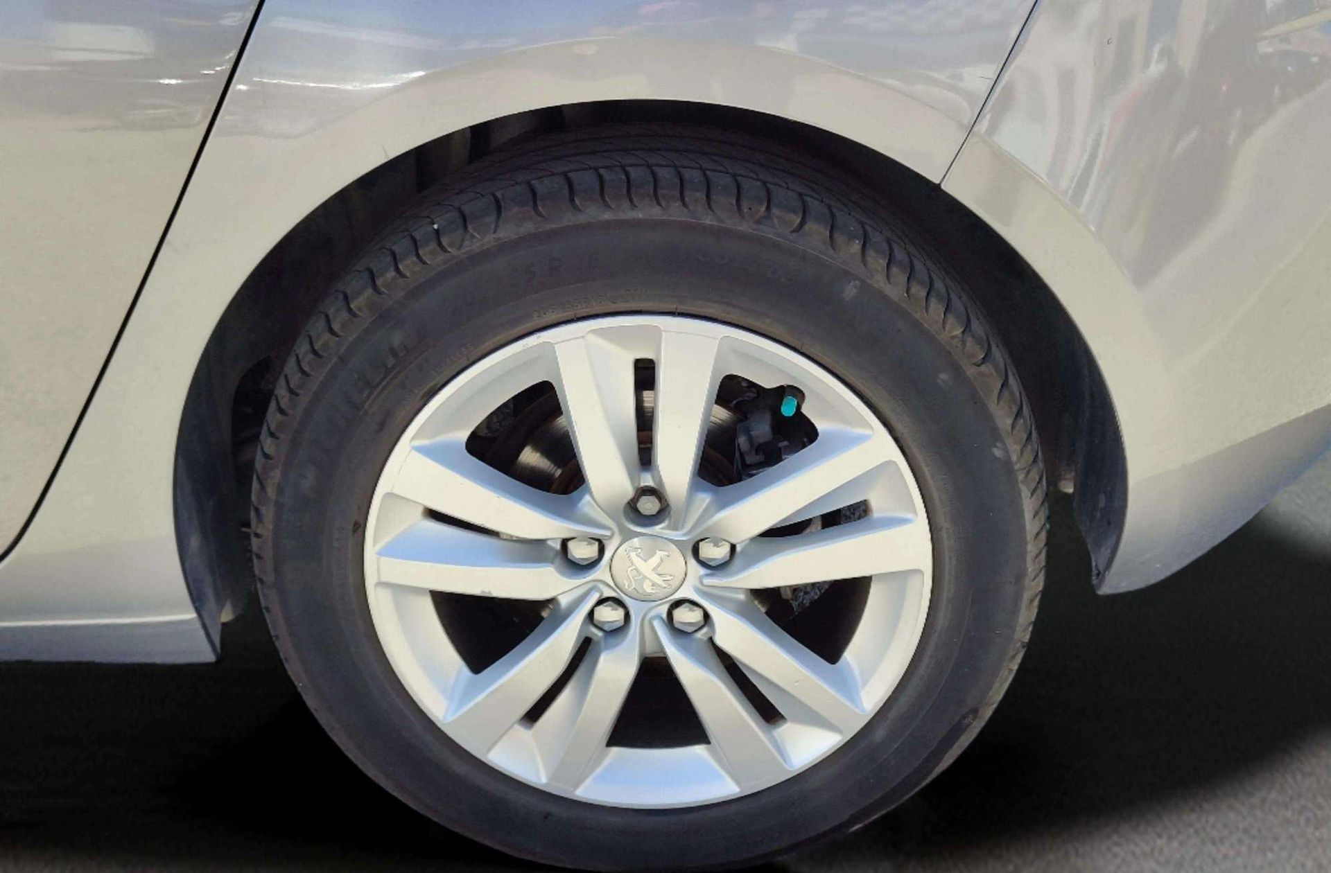Peugeot 308 BlueHDi 100 Style - foto 31