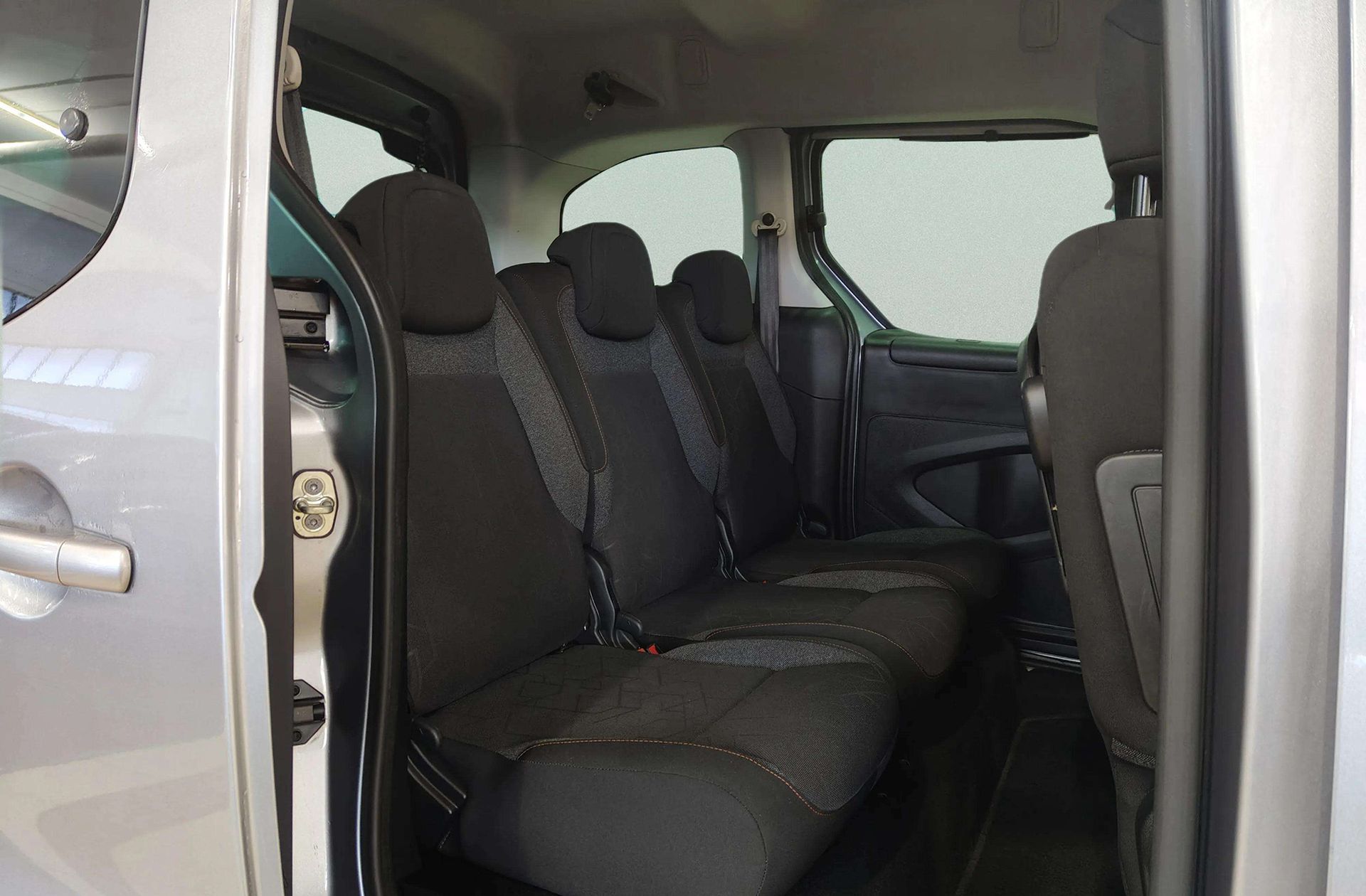 Peugeot Partner Tepee BlueHDi 120 Style - foto 17