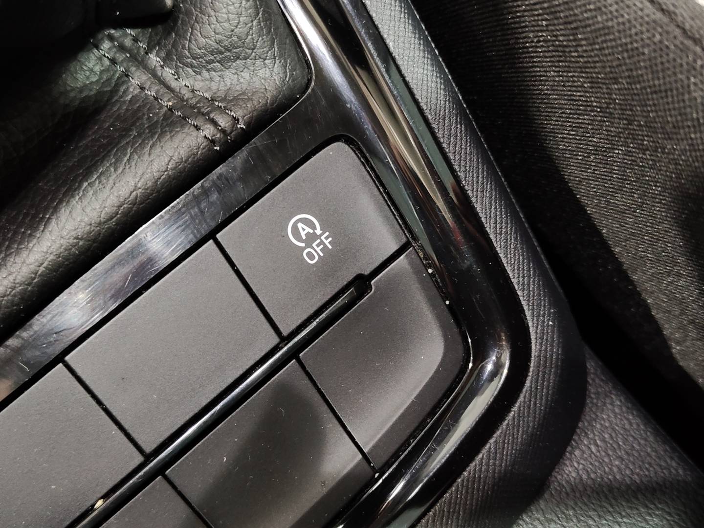 Foto Skoda Kamiq Skoda Kamiq 1.5 TSI 125 Aniversario (150 CV)