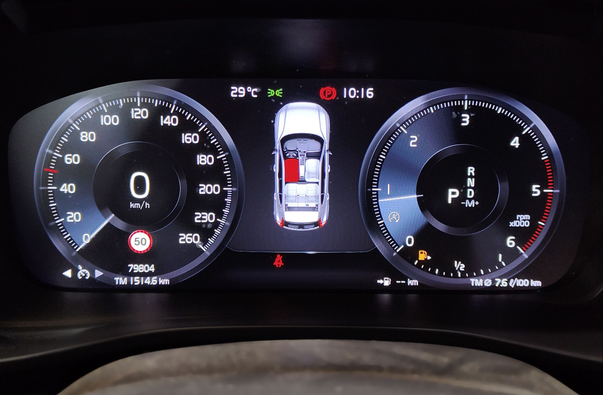 Volvo XC40 D3 Momentum AWD - foto 25