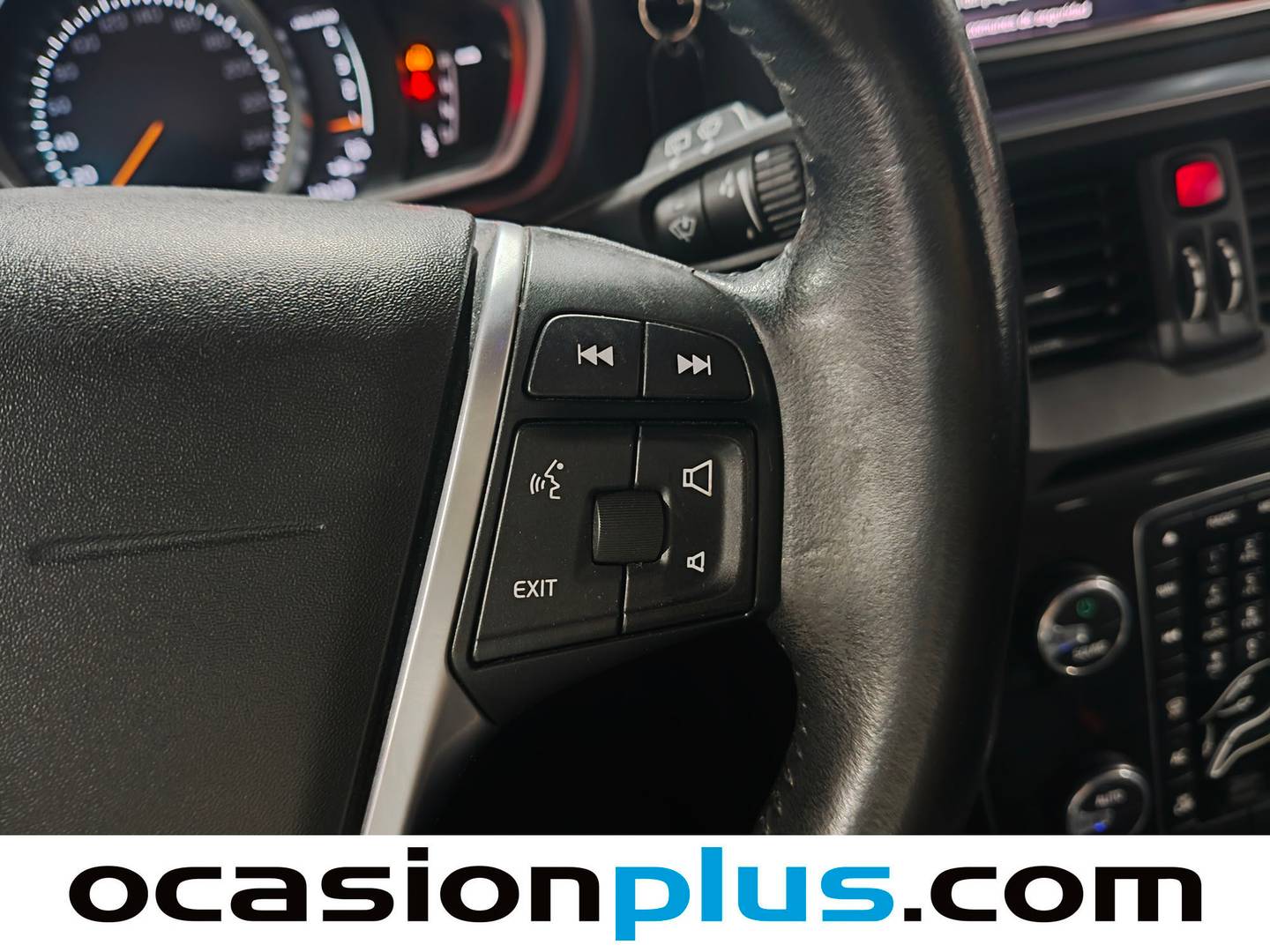 Foto Volvo V40 Volvo V40 2.0 D3 Momentum Auto (150 CV)