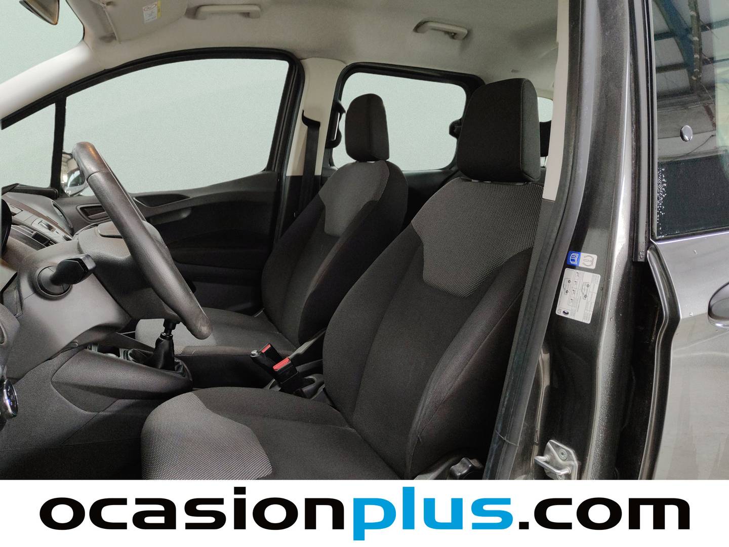 Foto Ford Tourneo Courier Ford Tourneo Courier 1.5 TDCi Ambiente (75 CV)