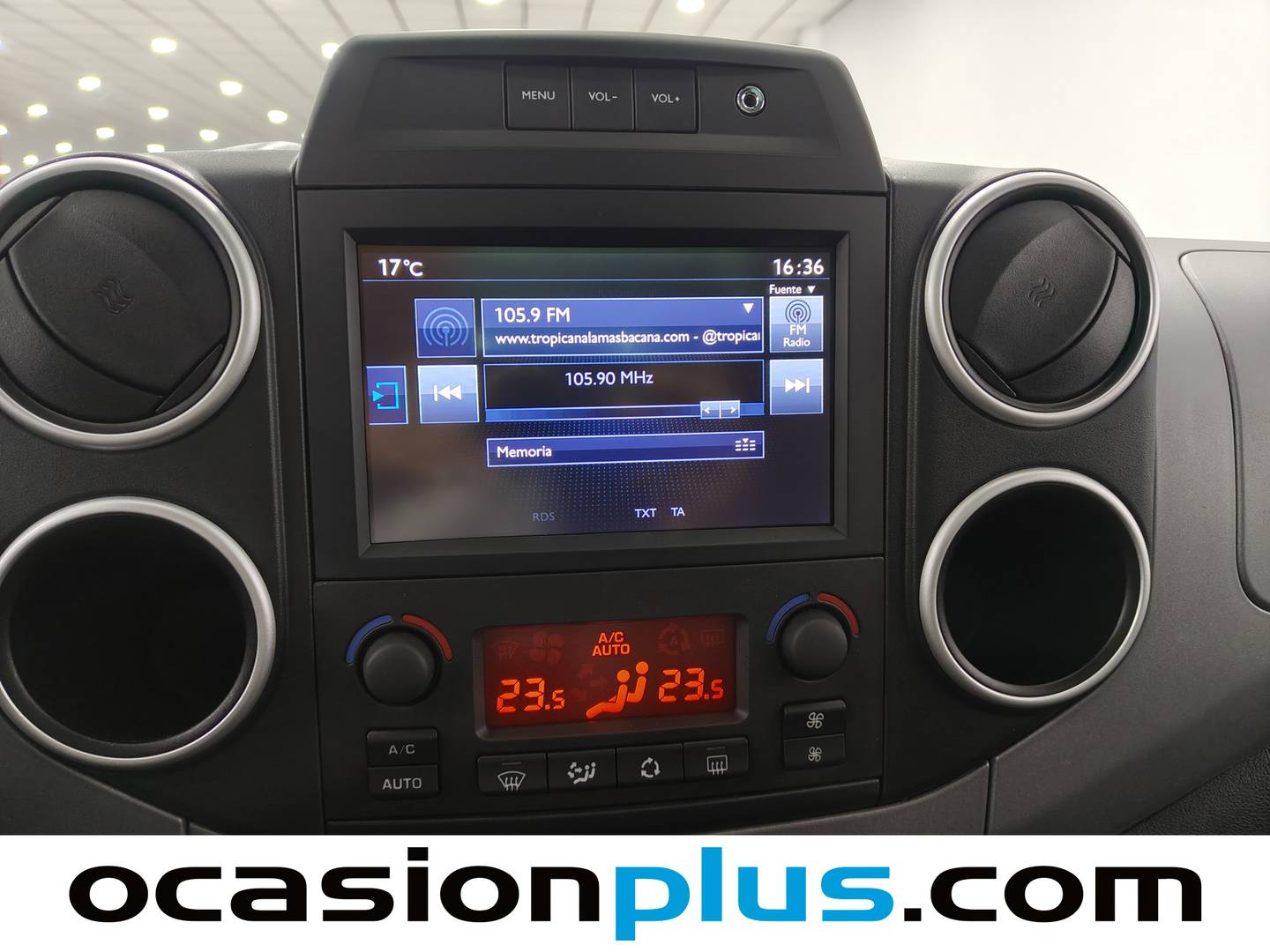 Equipamiento del Peugeot Partner Peugeot Partner Tepee BlueHDi 100 Adventure Edition (100 CV)