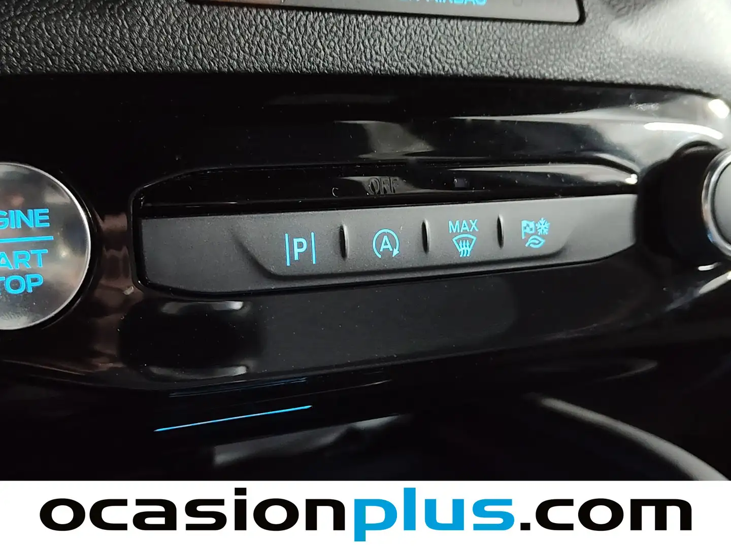 Foto Ford Kuga Ford Kuga 1.5T EcoBoost ST-Line 4x2  (150 CV)