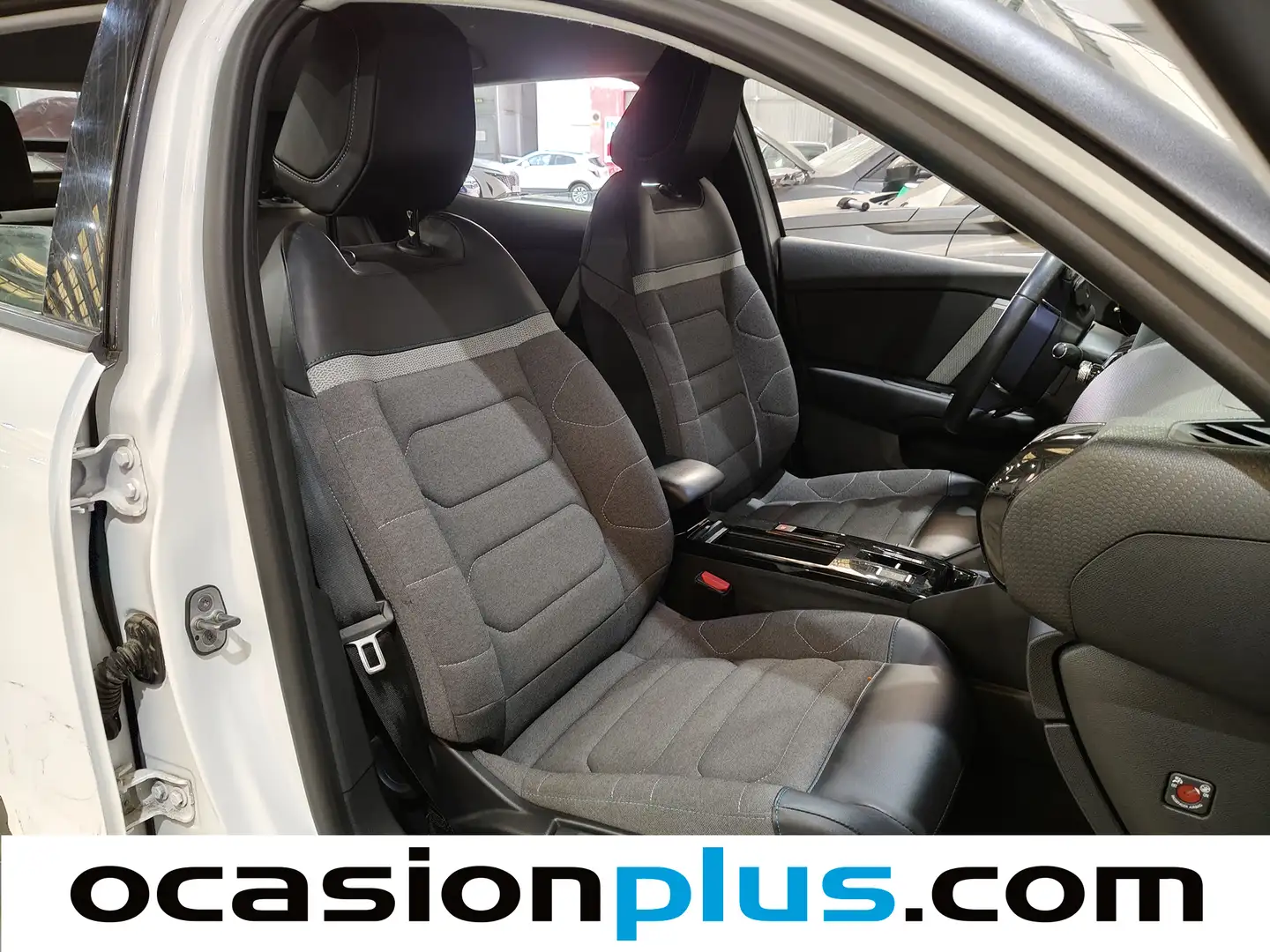 Foto Citroën C4 Citroen C4 BlueHDi 130 S&S Feel Pack EAT8 (130 CV)