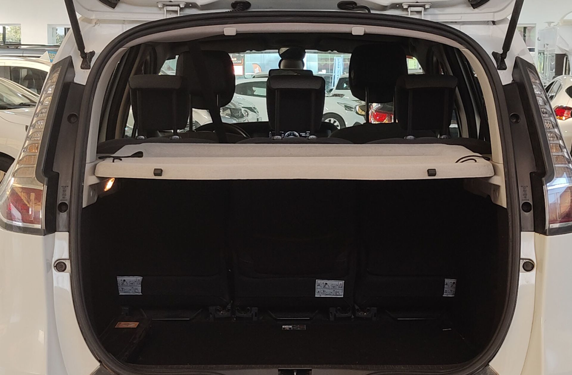 Renault Scénic dCi 95 Expression - foto 13