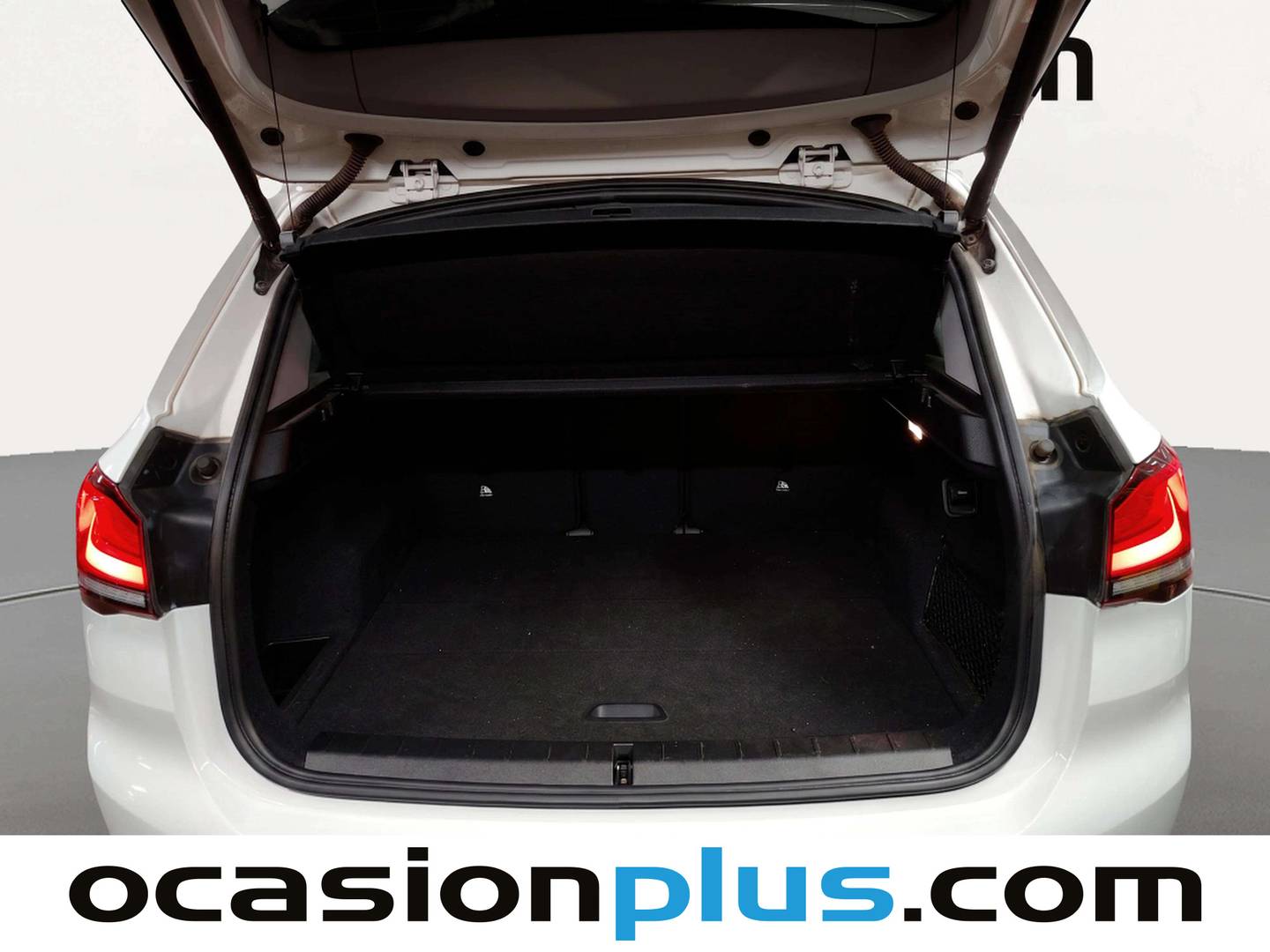 Fotos maletero BMW X1 BMW X1 sDrive18d (150 CV)