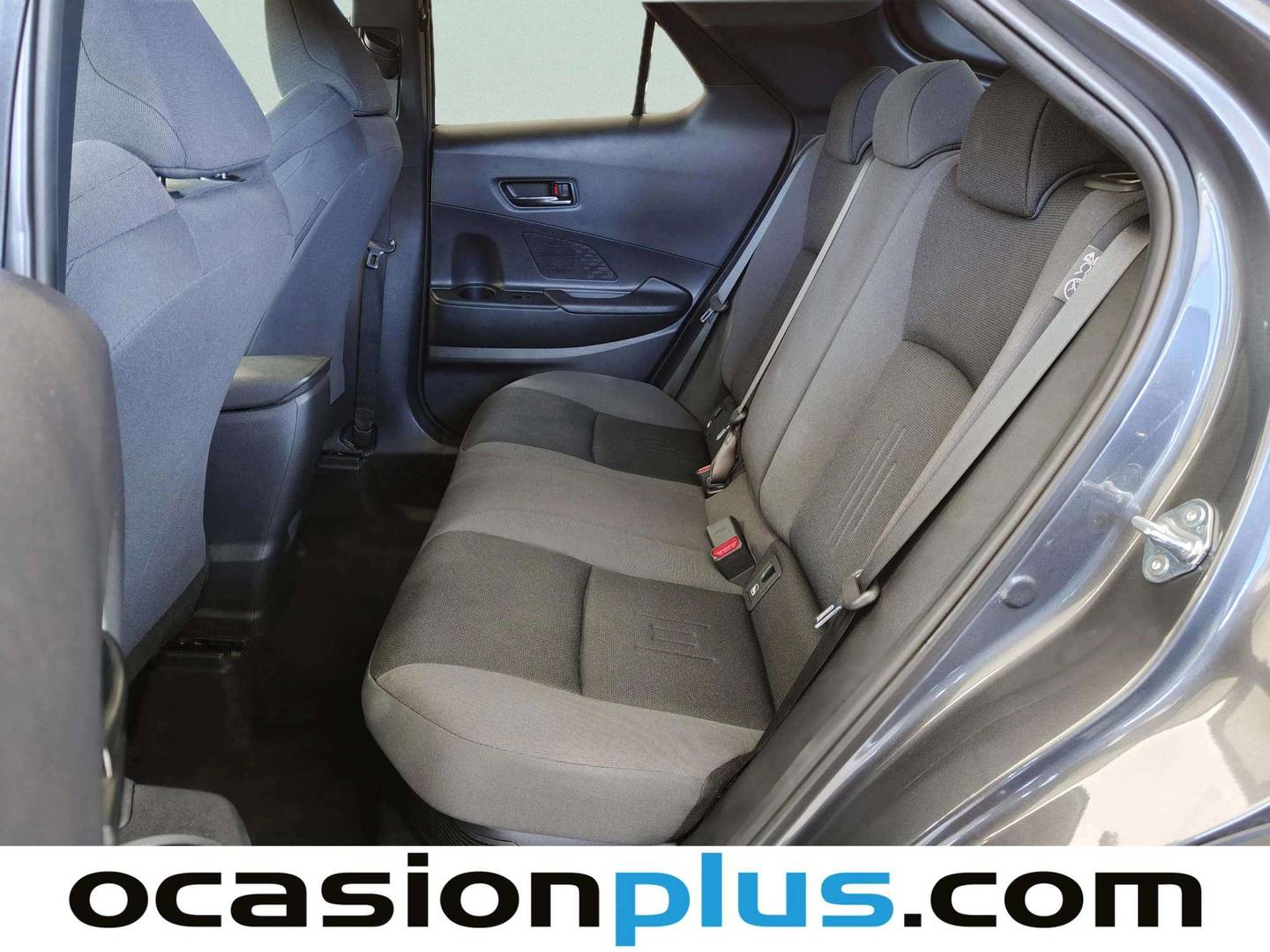 Foto asientos traseros Toyota C-HR Toyota C-HR 140H Advance (140 CV)
