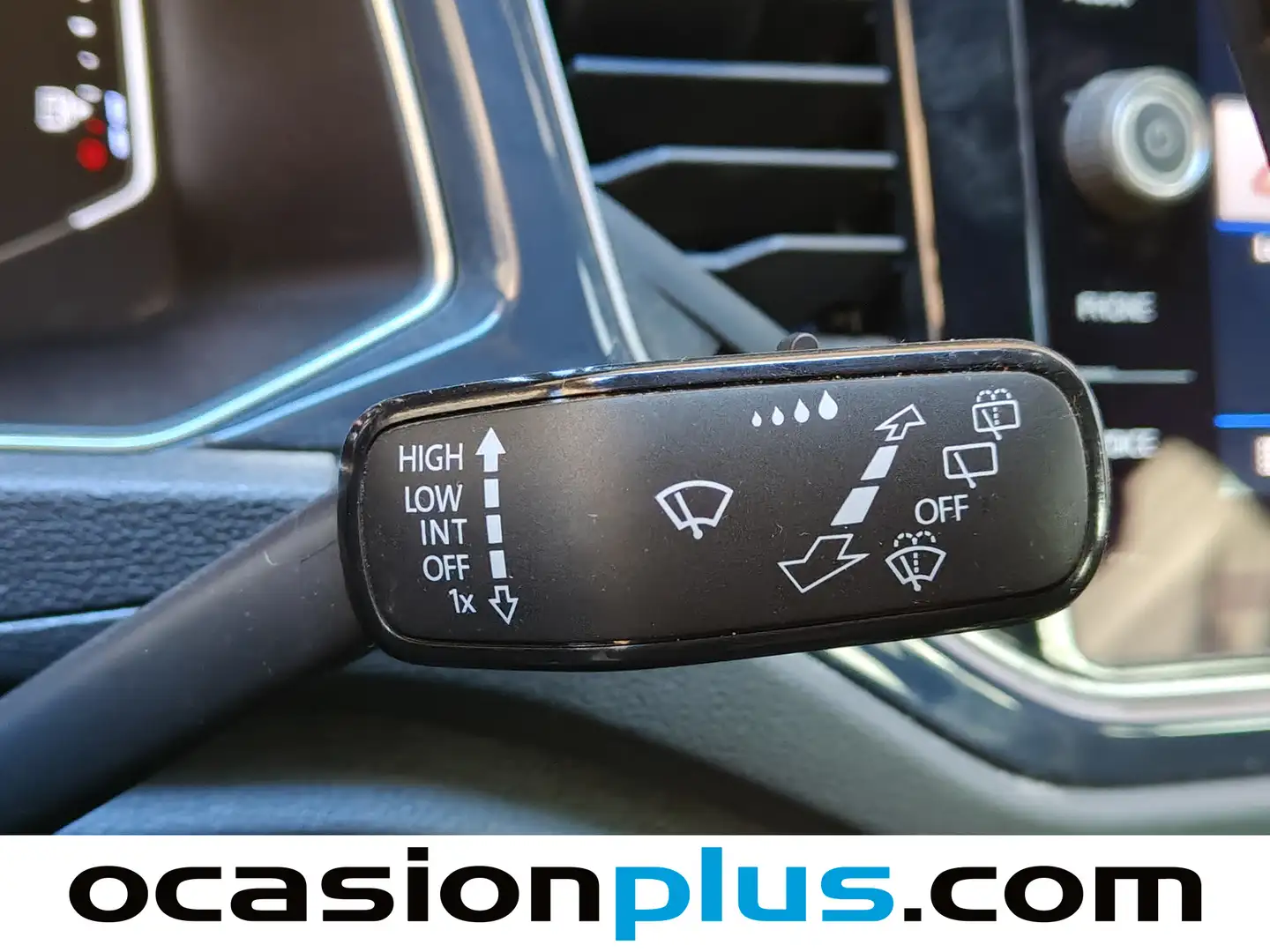 Foto Volkswagen T-Roc Volkswagen T-Roc Sport 1.6 TDI (115 CV)