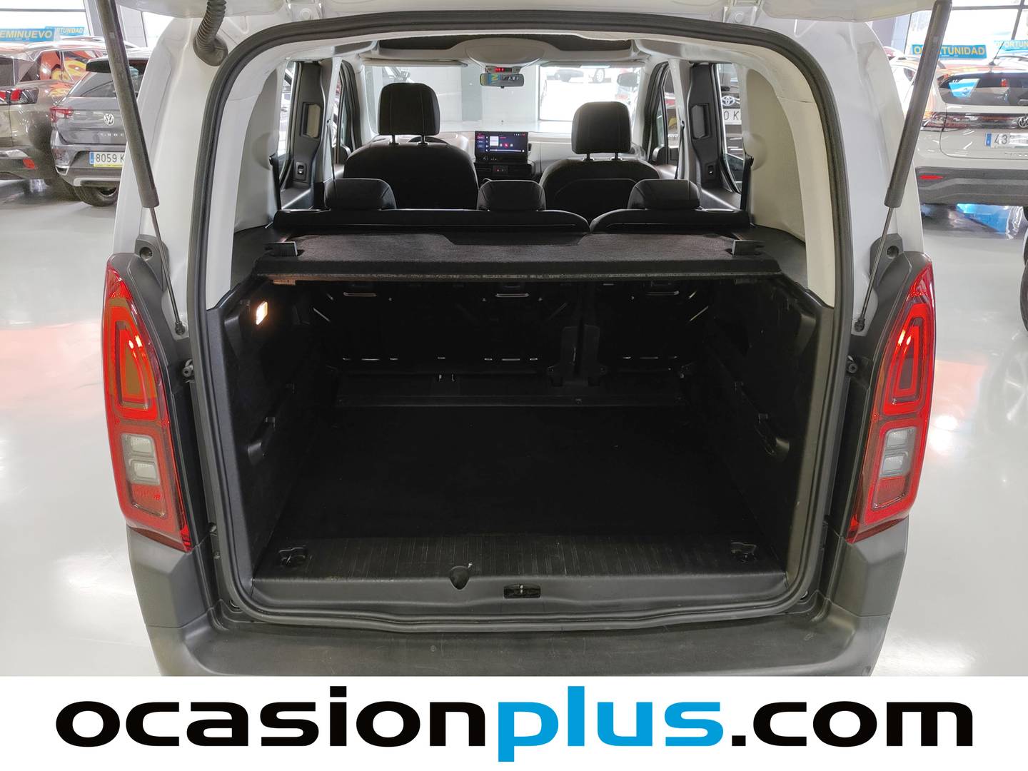 Foto asientos delanteros Fiat Doblò Fiat Dobló Combi 1.5 Diesel Talla M (102 CV)