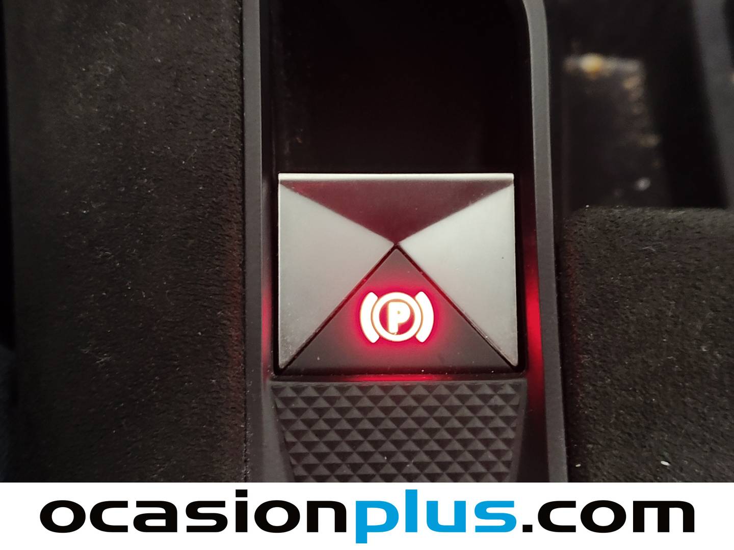 Foto DS DS 7 Crossback DS DS7 Crossback PureTech 225 Performance Line Auto (225 CV)