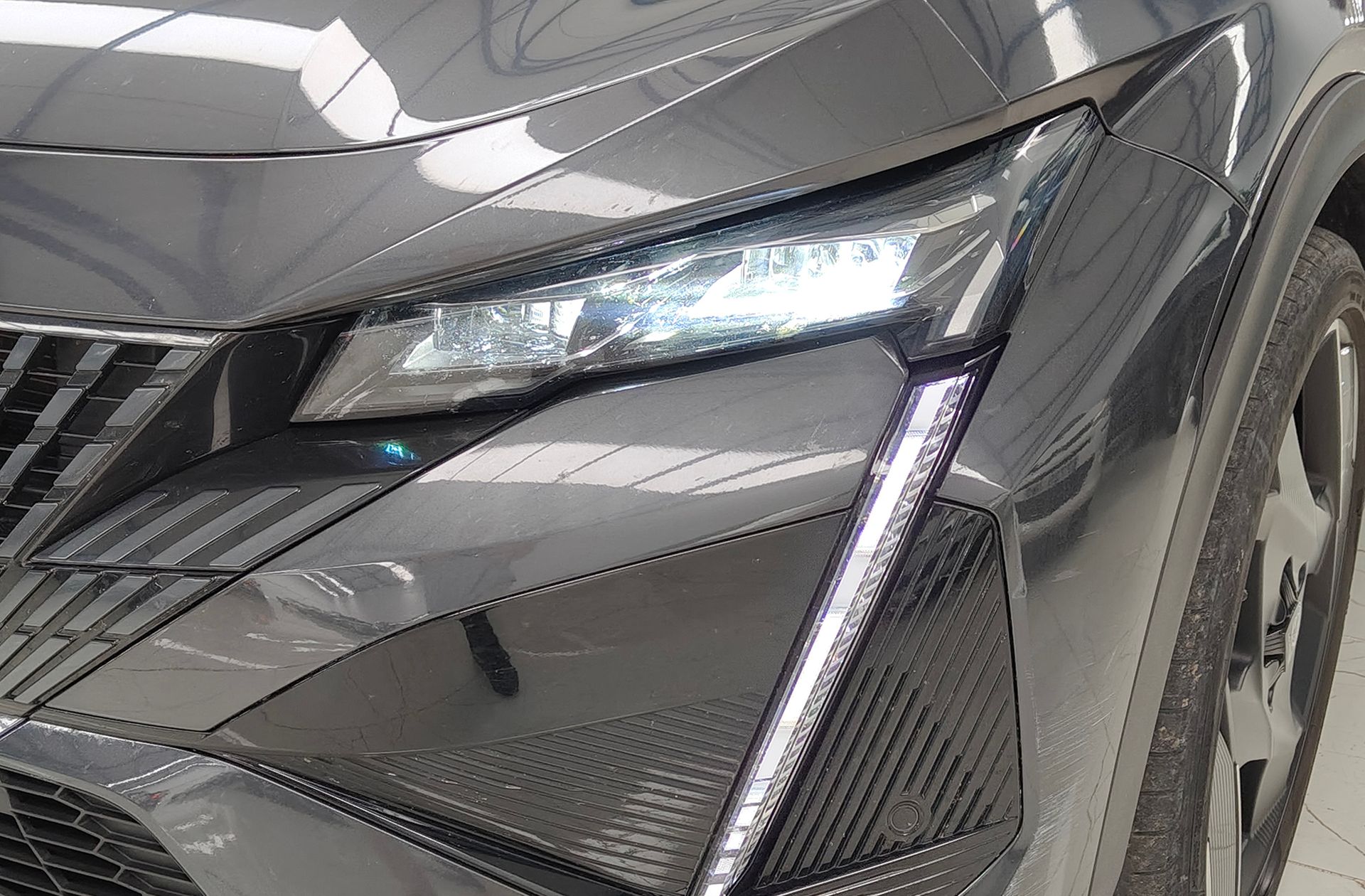 Peugeot 408 PHEV 225 GT e-EAT8 - foto 18
