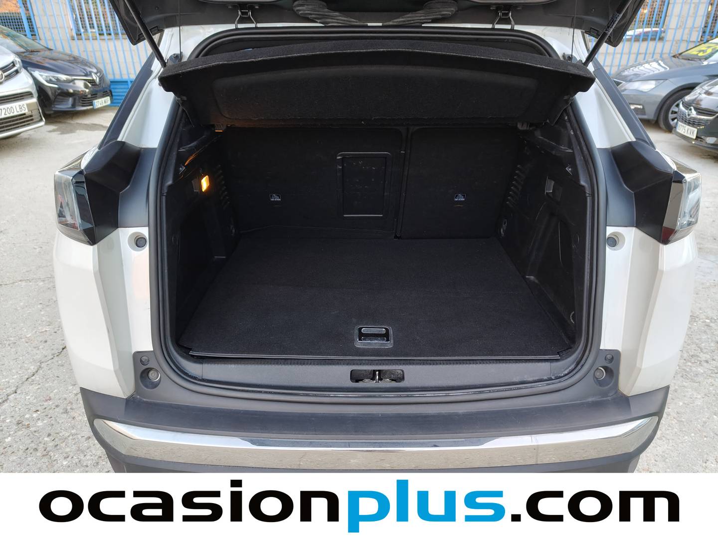 Foto Peugeot 3008 Hybrid Peugeot 3008 Hybrid 300 Allure Pack e-EAT8 (300 CV)