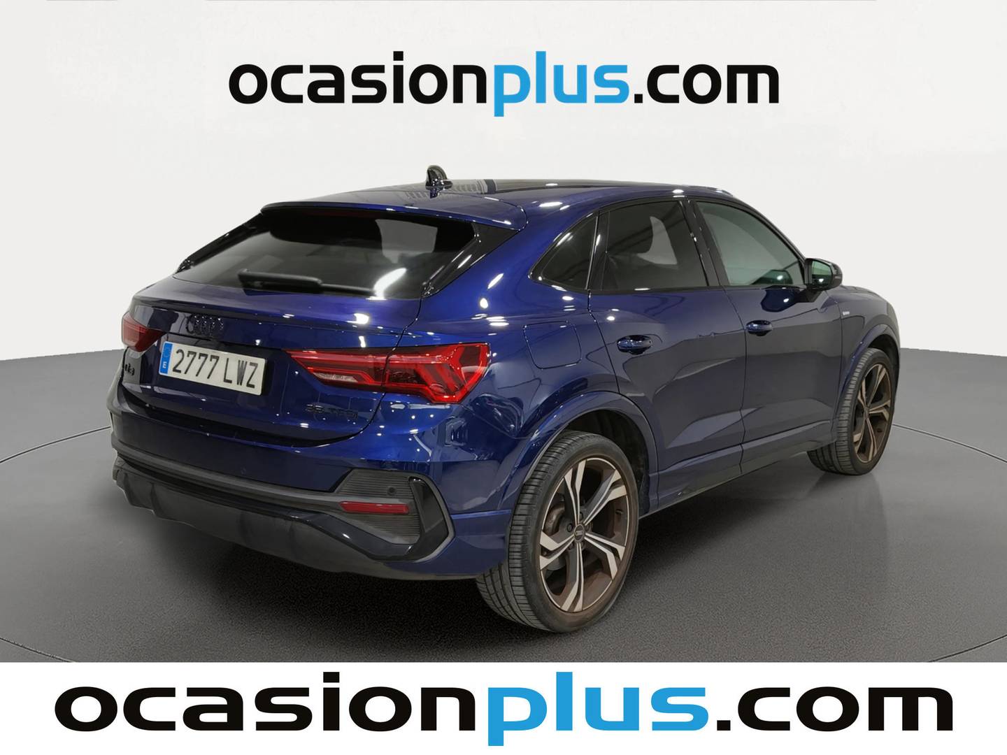Foto trasera Audi Q3 Sportback Audi Q3 Sportback Black line 35 TFSI (150 CV) S tronic derecha