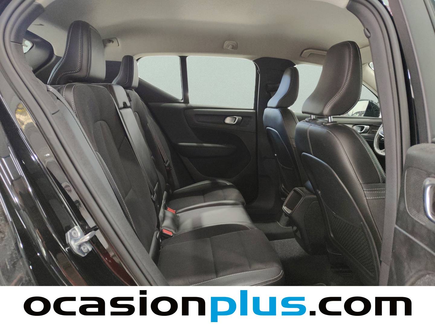 Foto Volvo XC40 Volvo XC40 T4 Momentum Auto (190 CV)