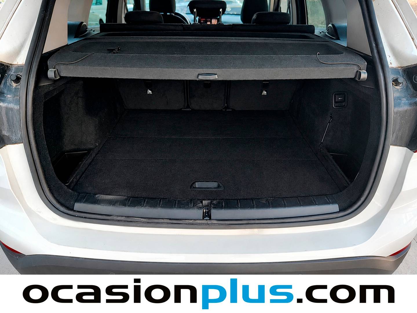 Fotos maletero BMW X1 BMW X1 sDrive16d (116 CV)