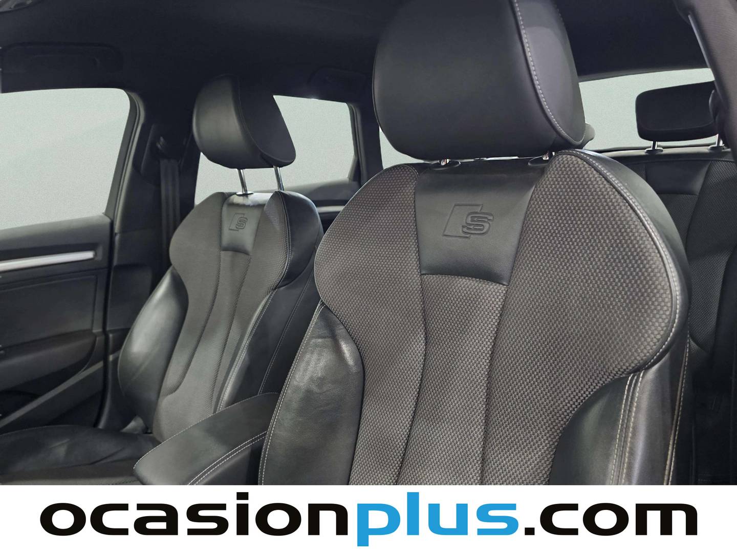 Extras y acabados del Audi A3 Audi A3 Sportback S line 30 TDI (116 CV)
