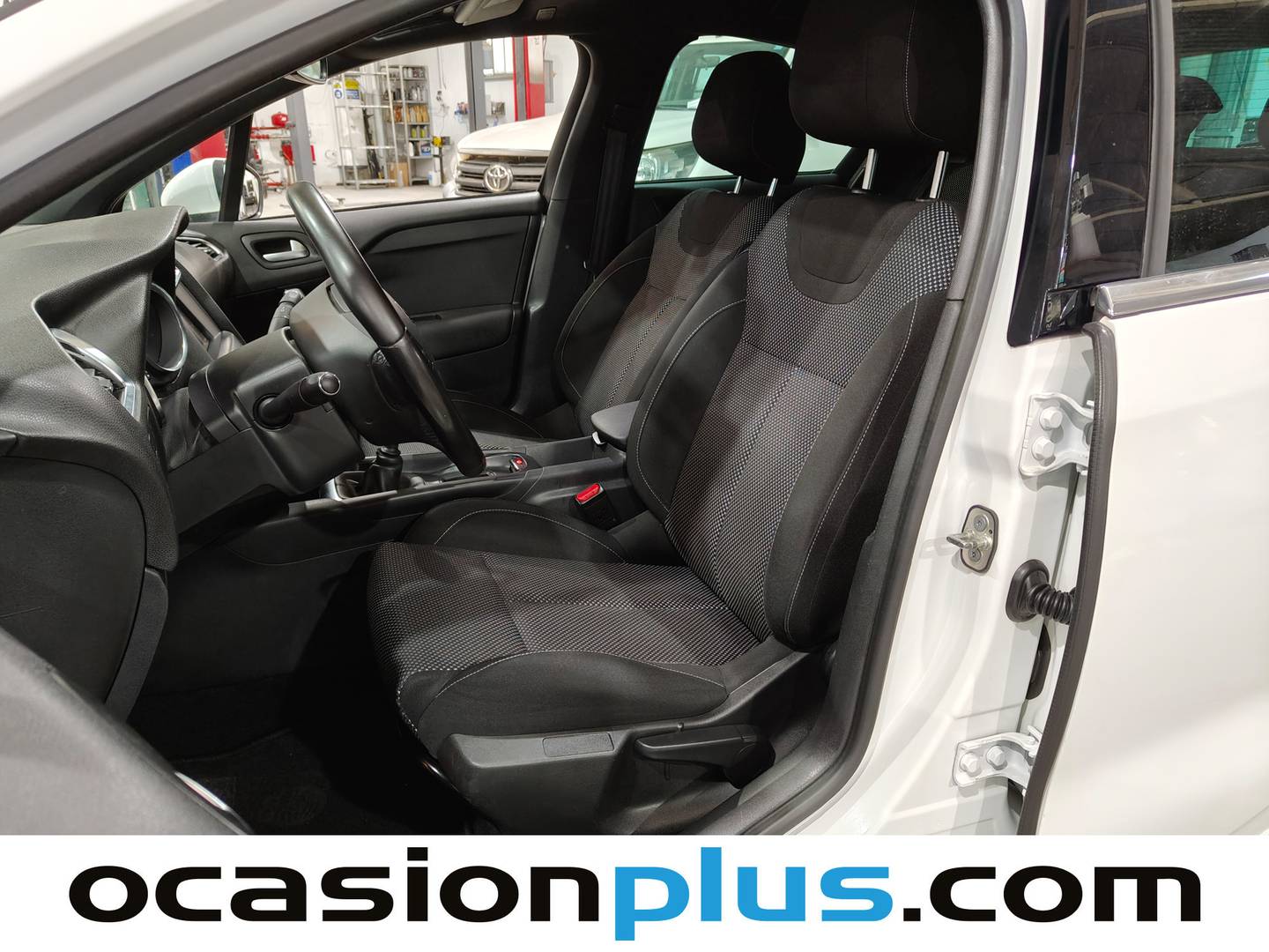 Foto asientos delanteros DS DS 4 DS DS4 1.6 BlueHDi STT Desire (120 CV)