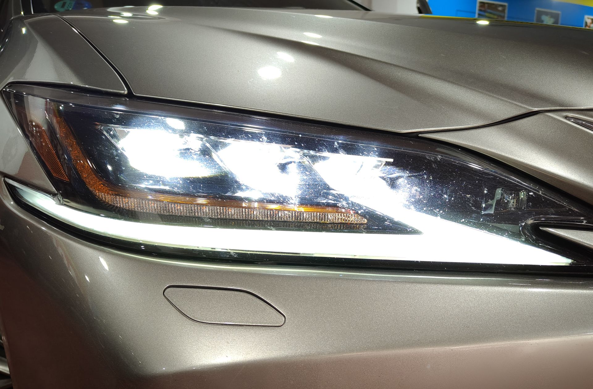 Lexus ES 300h Luxury - foto 26